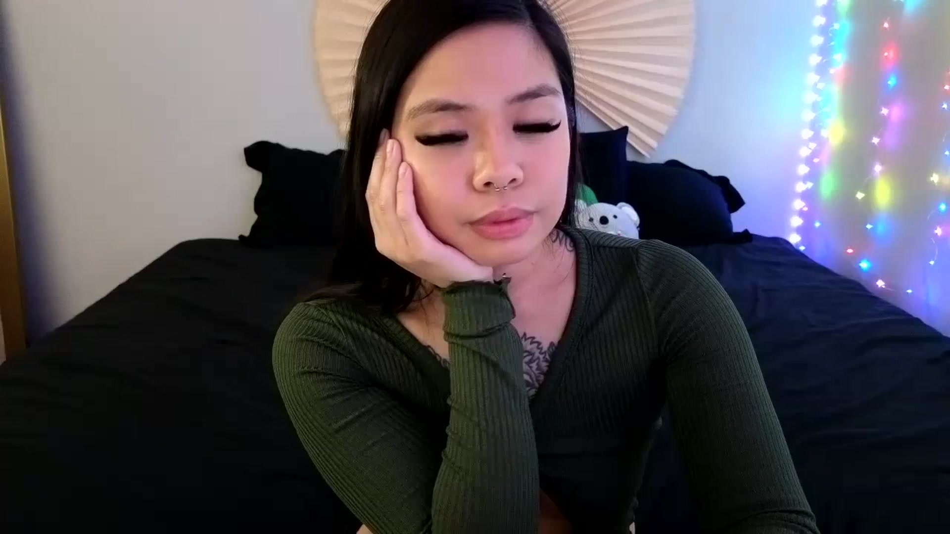 Gallery image thumbnail from dolllface's myfreecams stream on, 01/21/2024, 12:37 image 8 of 20