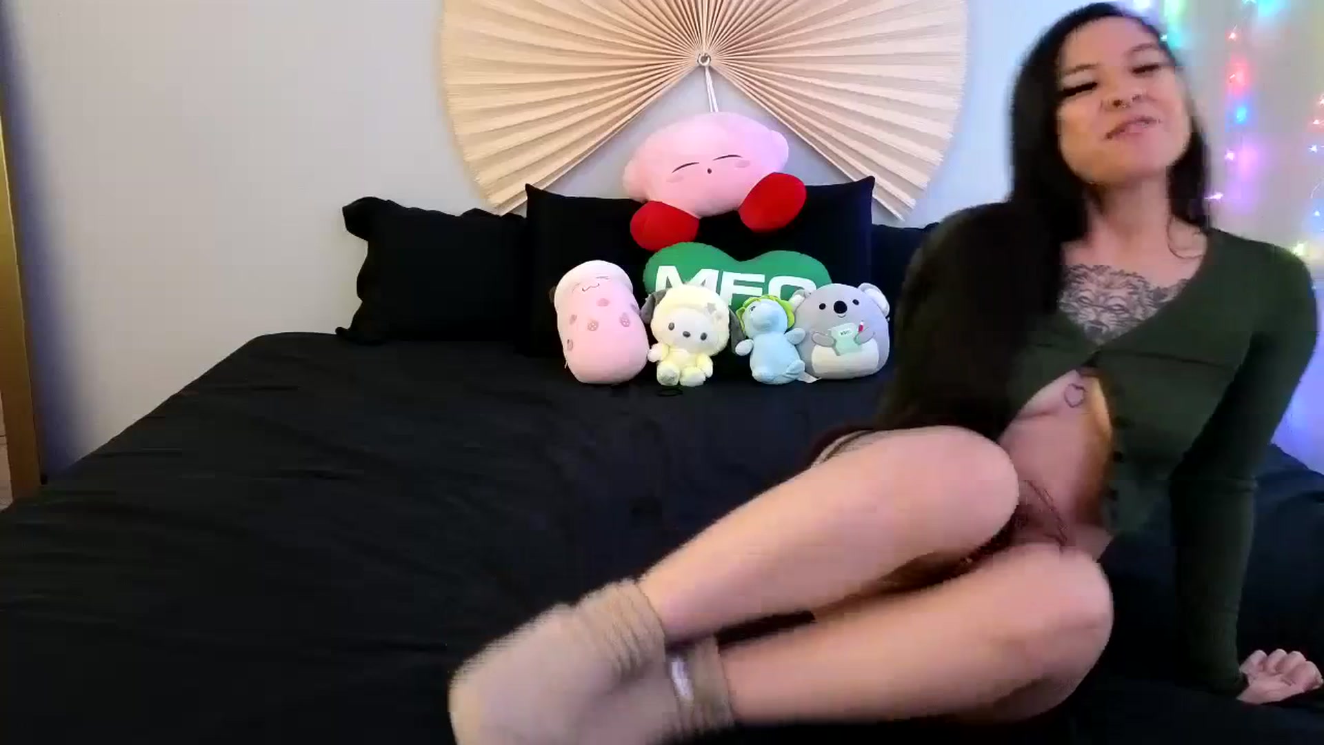 Gallery image thumbnail from dolllface's myfreecams stream on, 01/21/2024, 12:37 image 4 of 20