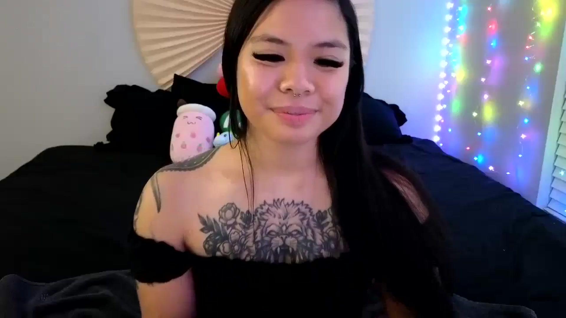 Gallery image thumbnail from dolllface's myfreecams stream on, 01/22/2024, 11:20 image 4 of 20