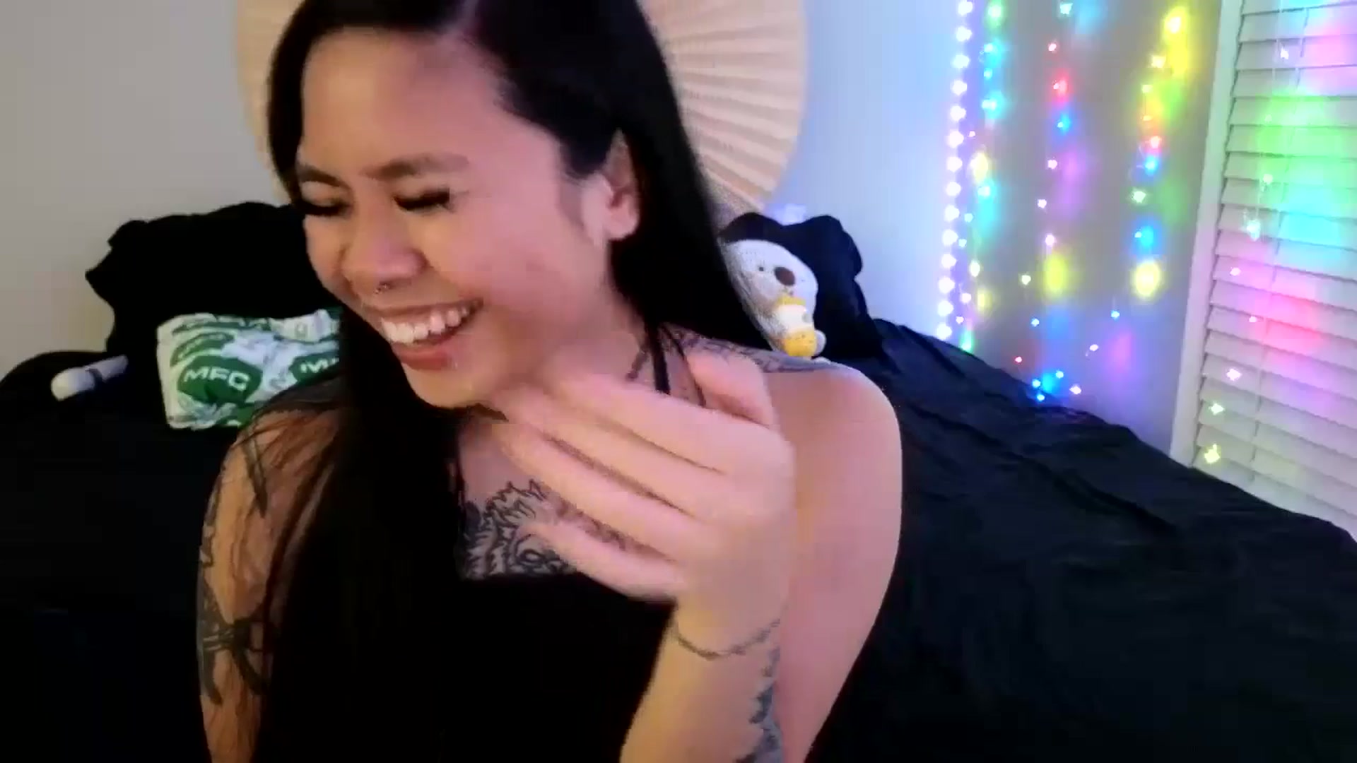 Gallery image thumbnail from dolllface's myfreecams stream on, 02/14/2024, 11:45 image 9 of 20