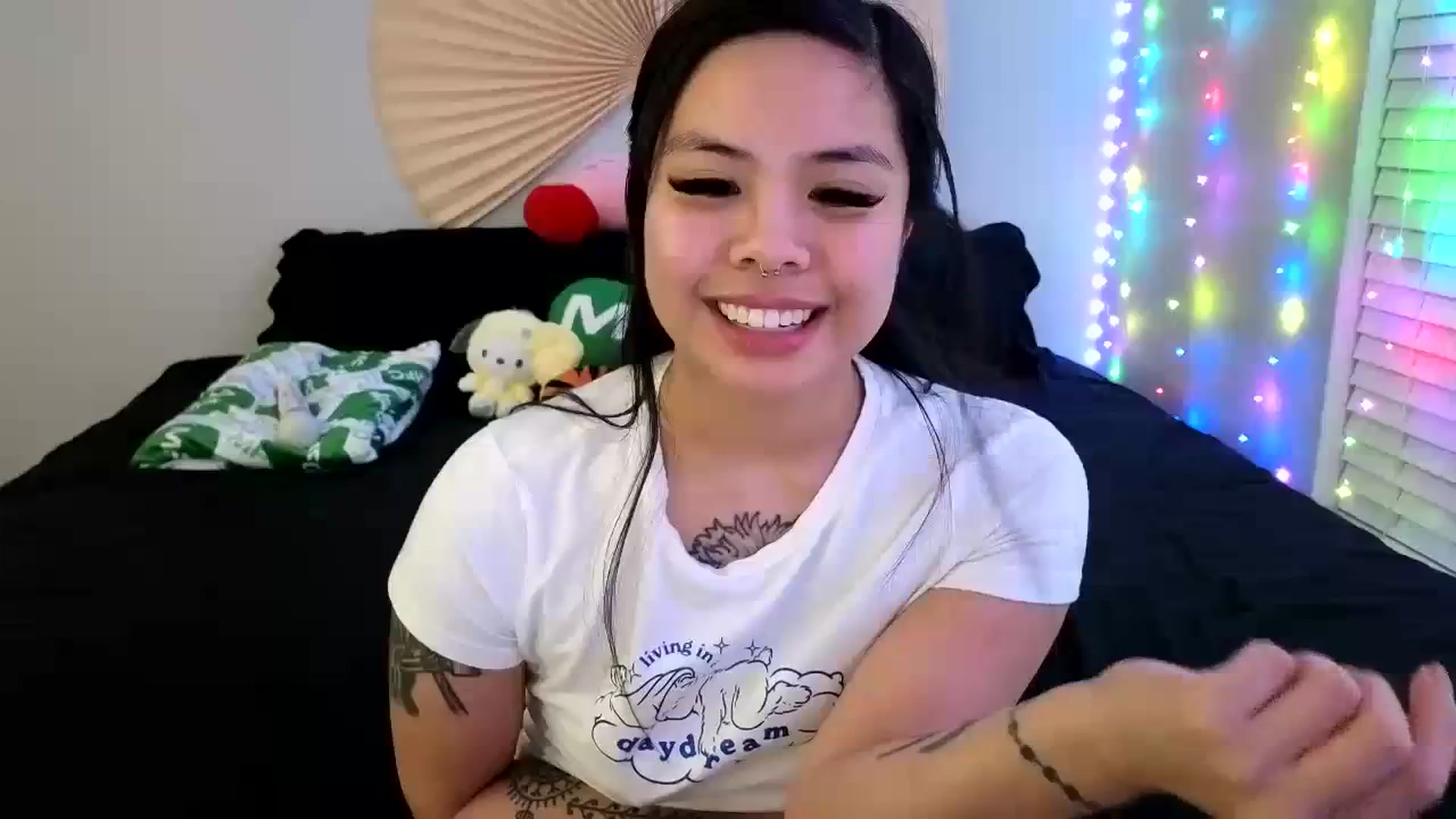 Gallery image thumbnail from dolllface's myfreecams stream on, 02/16/2024, 12:49 image 14 of 20
