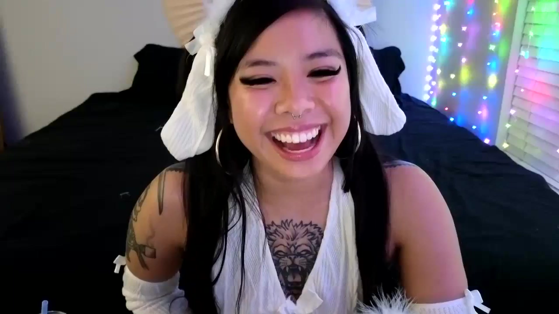 Gallery image thumbnail from dolllface's myfreecams stream on, 02/17/2024, 12:03 image 2 of 20