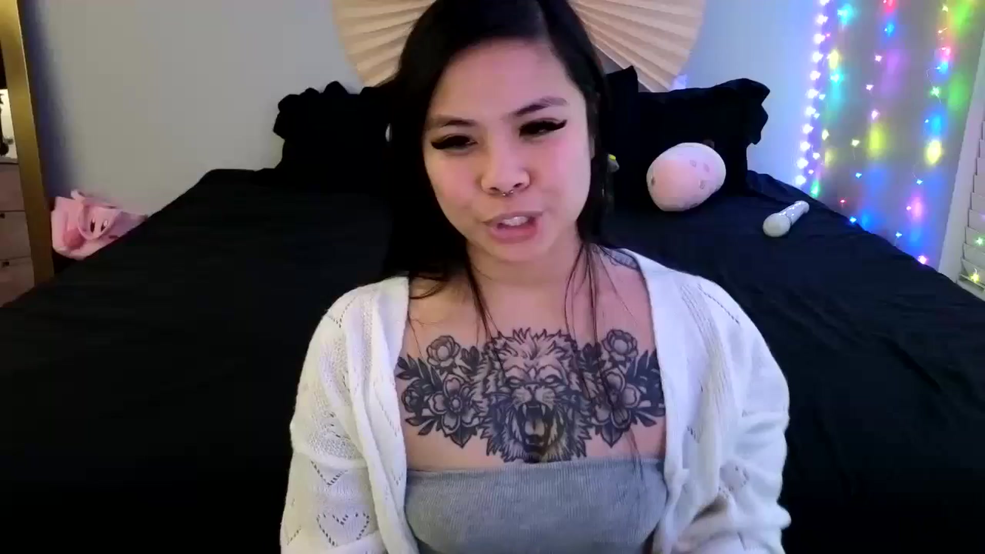 Gallery image thumbnail from dolllface's myfreecams stream on, 02/20/2024, 10:52 image 14 of 20
