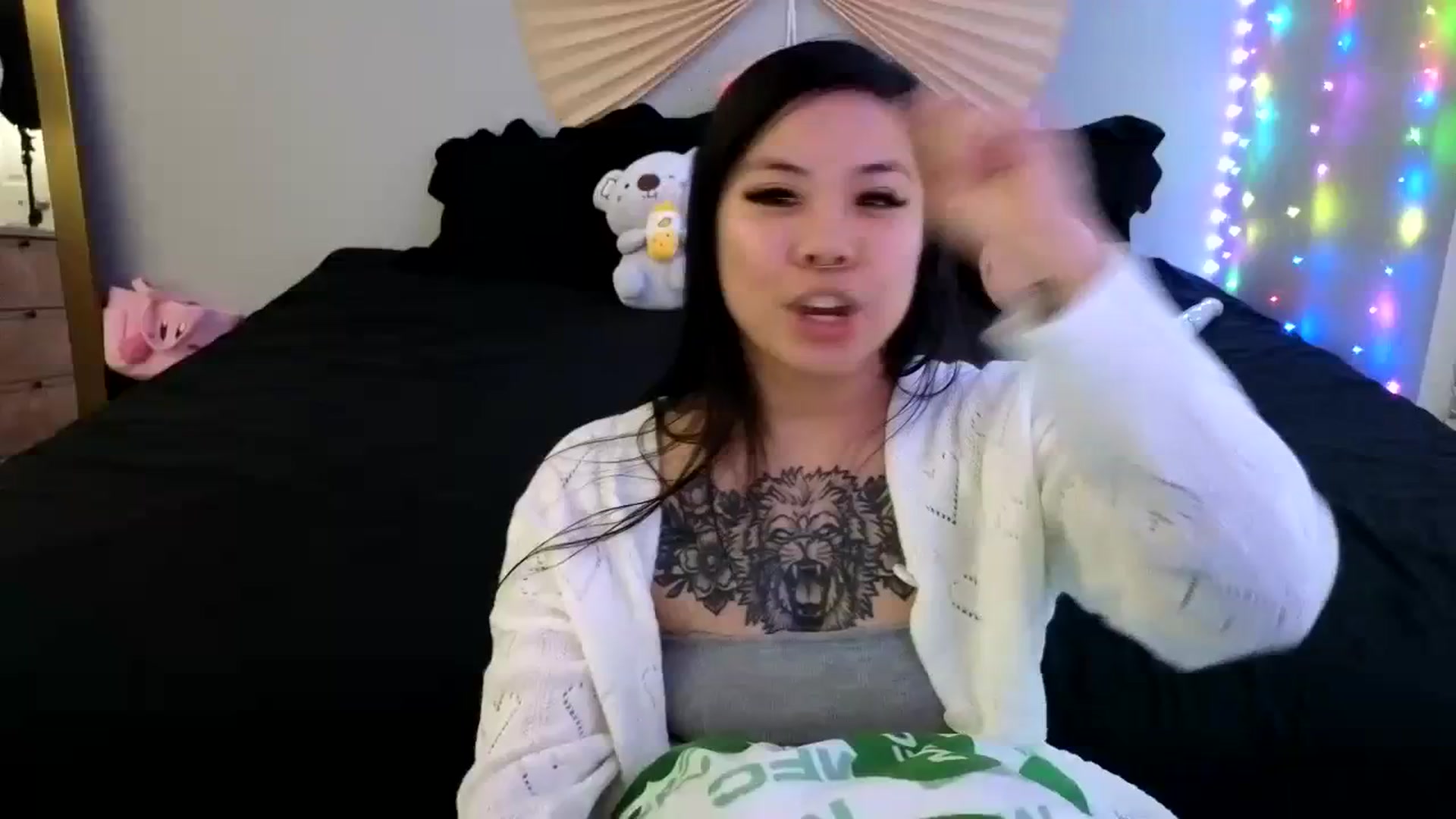 Gallery image thumbnail from dolllface's myfreecams stream on, 02/20/2024, 10:52 image 5 of 20