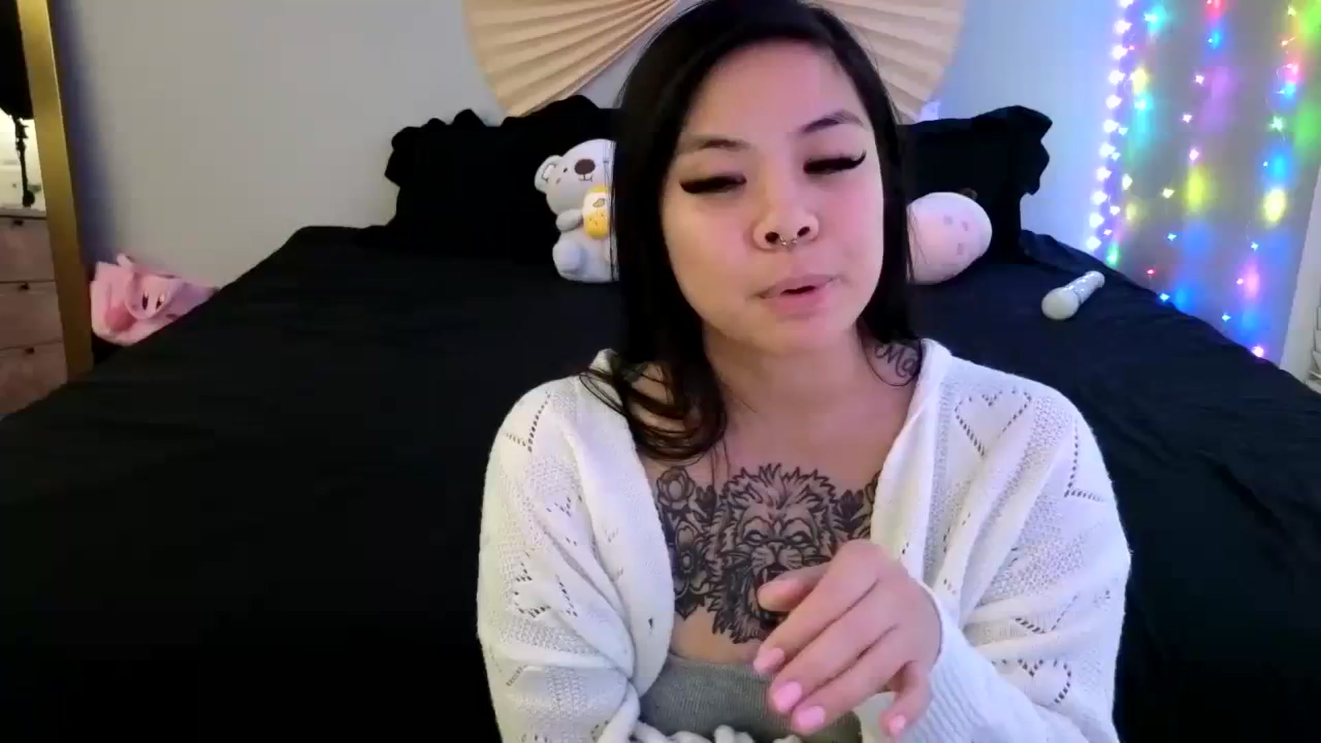 Gallery image thumbnail from dolllface's myfreecams stream on, 02/20/2024, 10:52 image 10 of 20