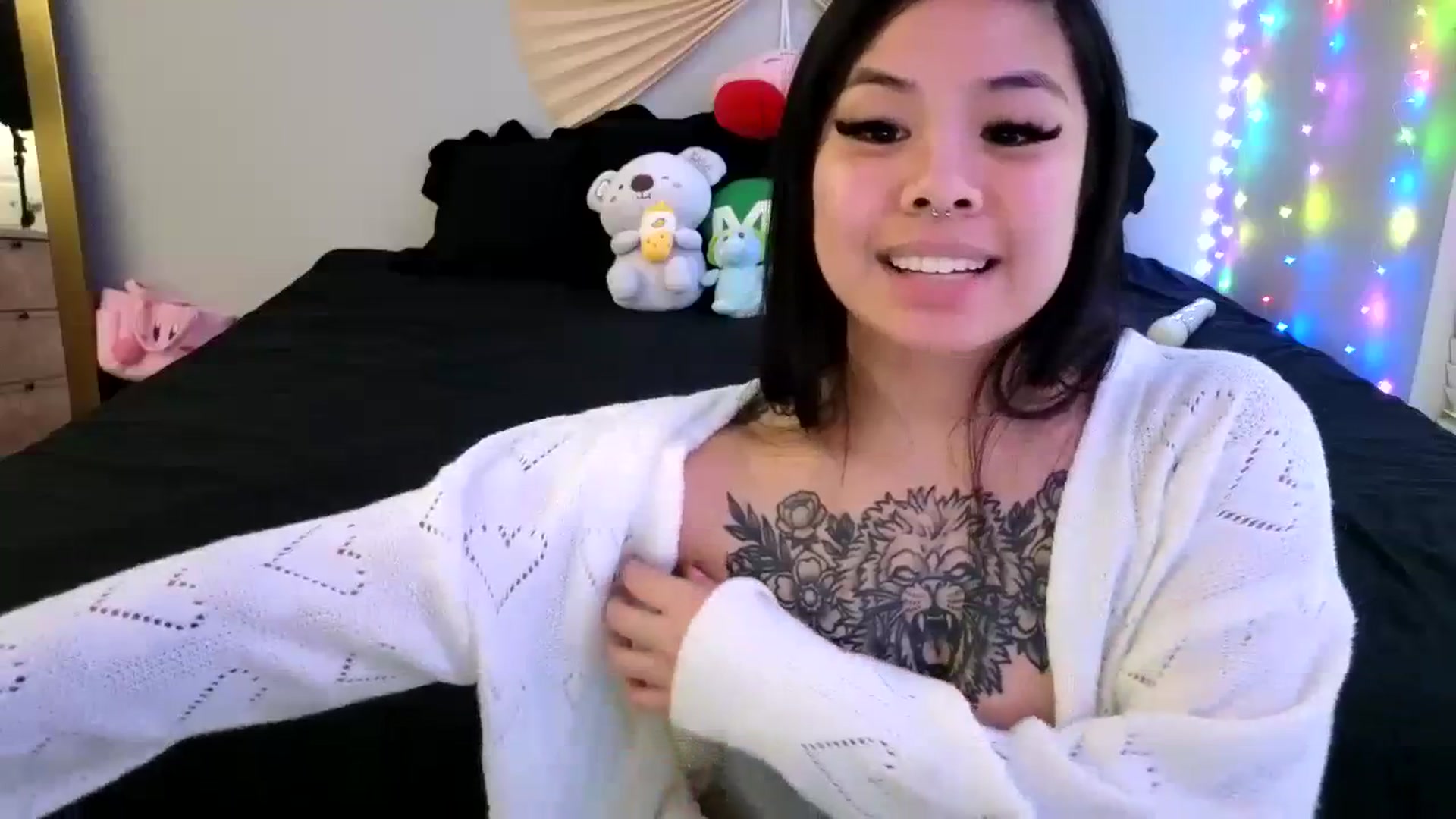 Gallery image thumbnail from dolllface's myfreecams stream on, 02/20/2024, 10:52 image 8 of 20