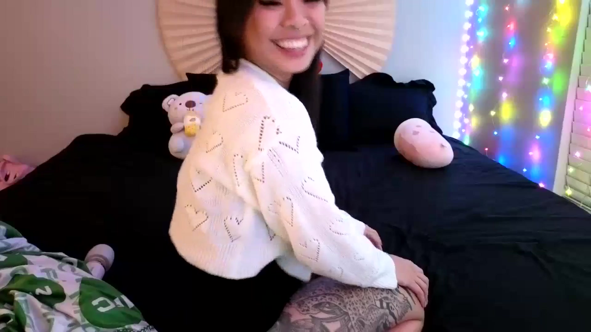 Gallery image thumbnail from dolllface's myfreecams stream on, 02/22/2024, 10:07 image 11 of 20