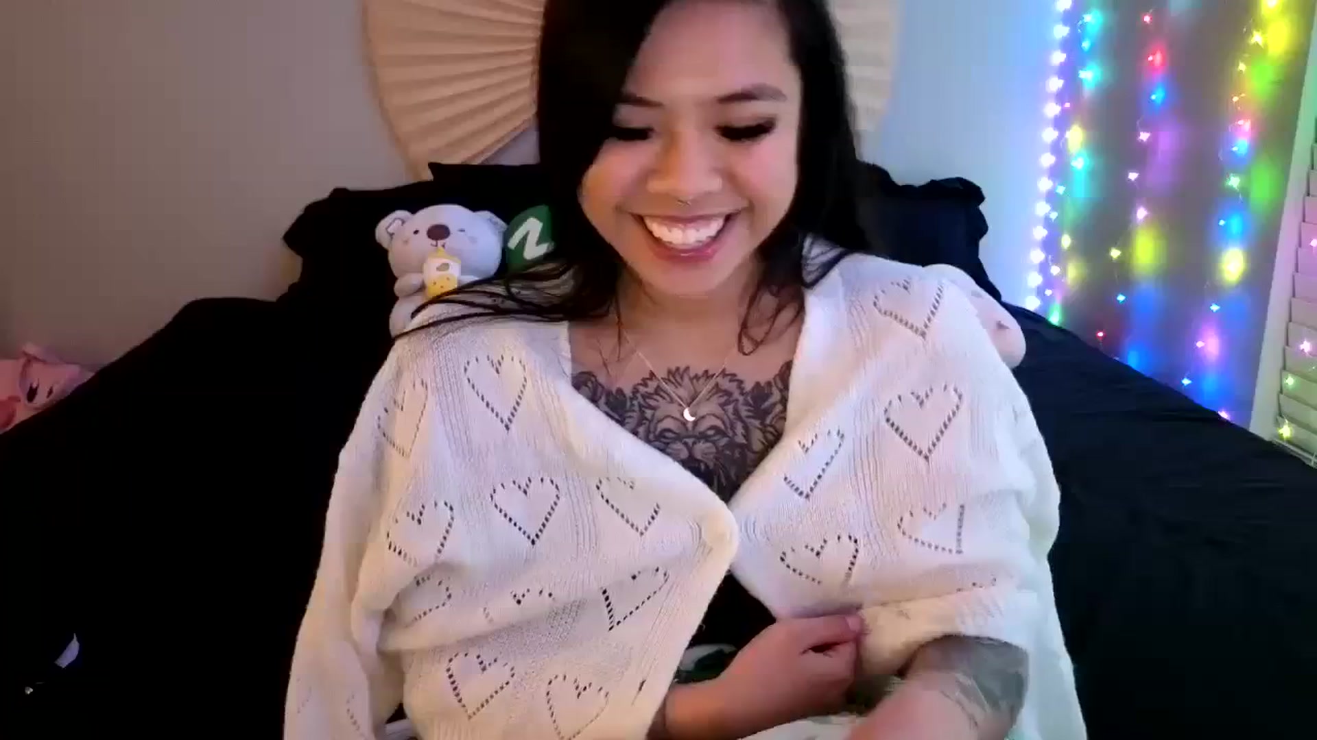 Gallery image thumbnail from dolllface's myfreecams stream on, 02/22/2024, 10:07 image 6 of 20