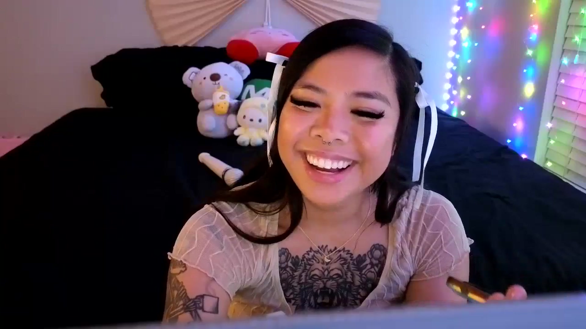 Gallery image thumbnail from dolllface's myfreecams stream on, 02/25/2024, 11:02 image 10 of 20