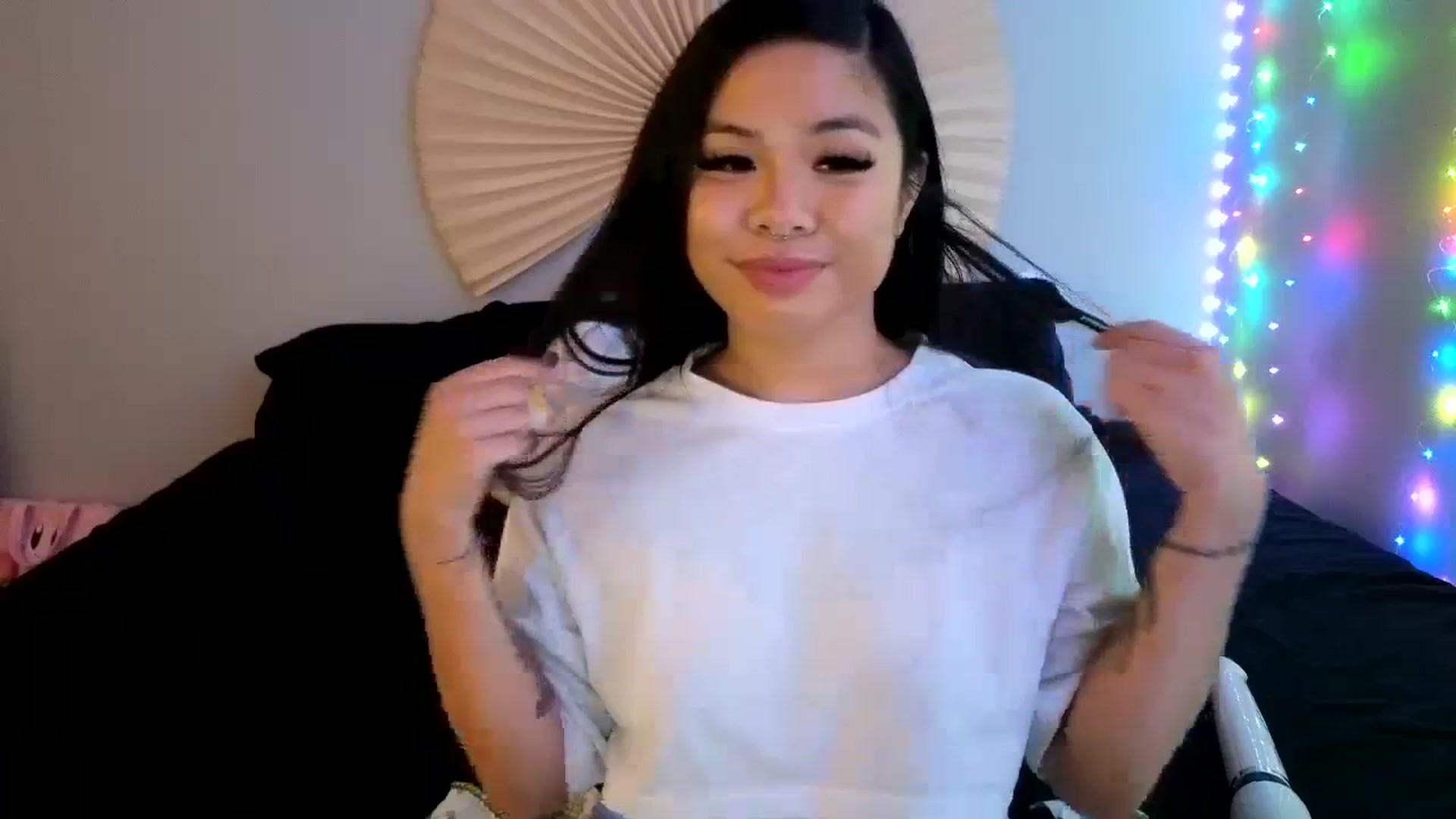 Gallery image thumbnail from dolllface's myfreecams stream on, 02/28/2024, 08:24 image 20 of 20