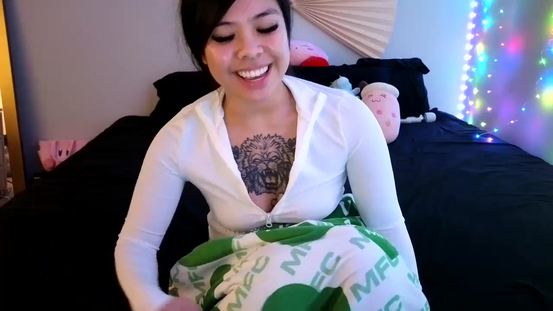 Gallery image thumbnail from dolllface's myfreecams stream on, 02/29/2024, 12:06 image 5 of 20