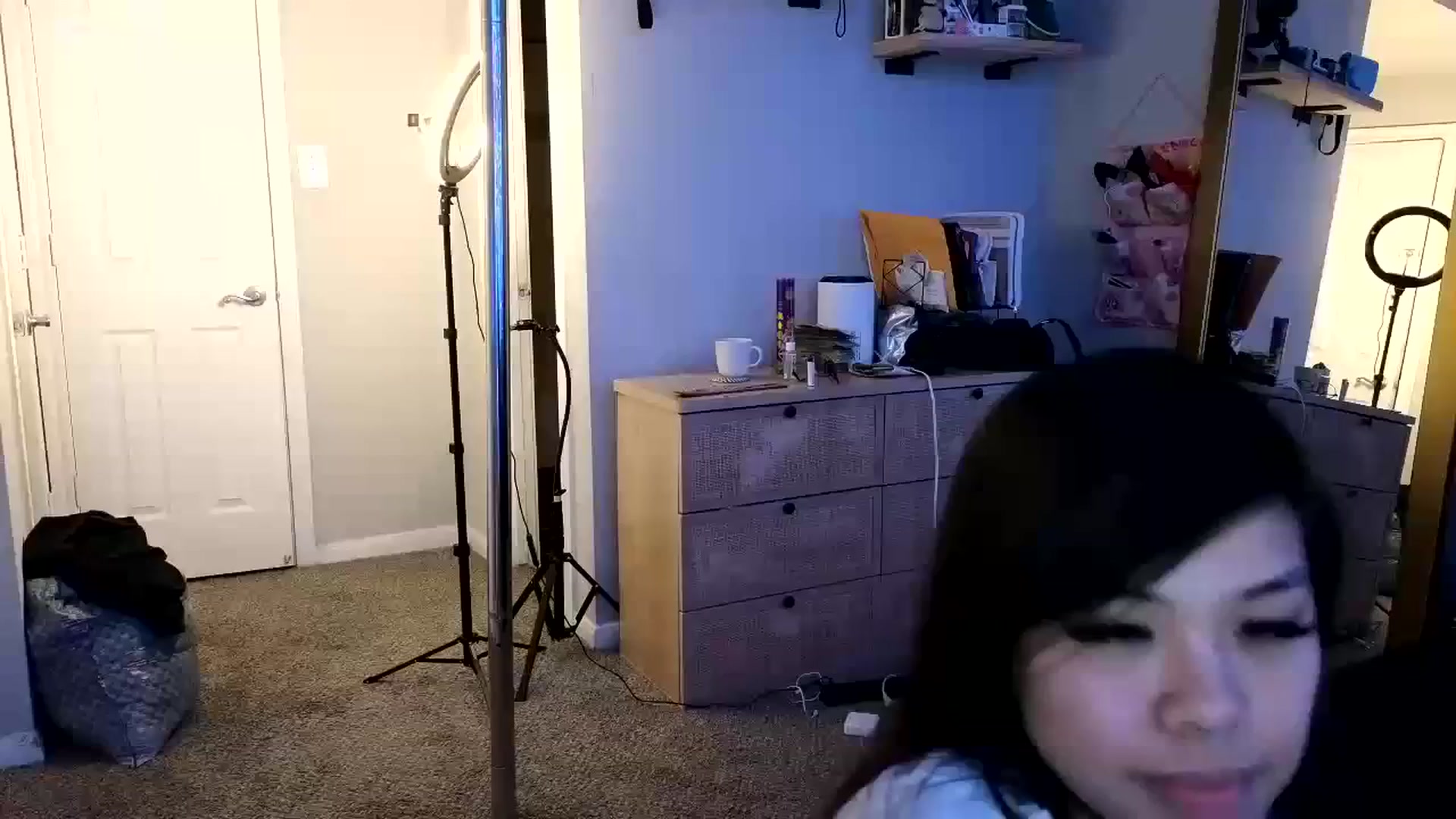 Gallery image thumbnail from dolllface's myfreecams stream on, 02/29/2024, 12:06 image 12 of 20