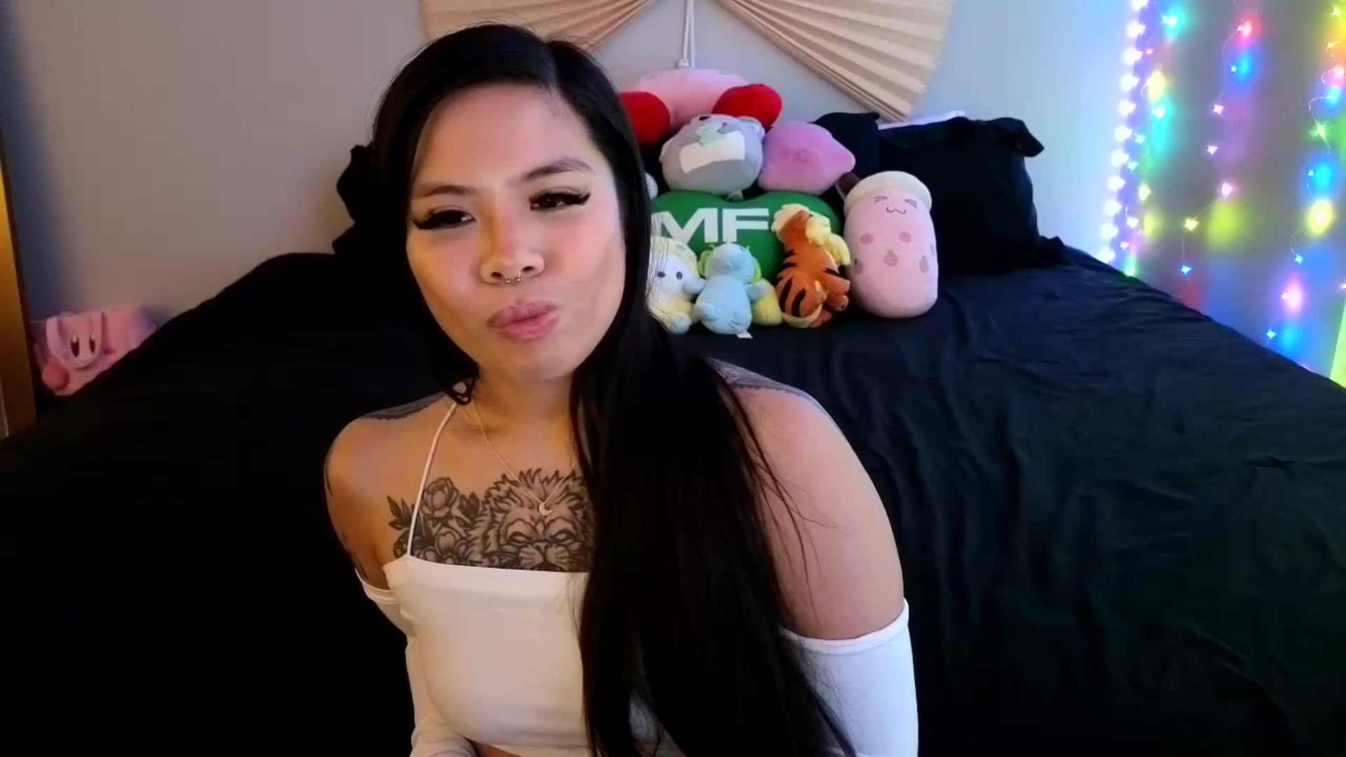 Gallery image thumbnail from dolllface's myfreecams stream on, 03/02/2024, 12:22 image 6 of 20