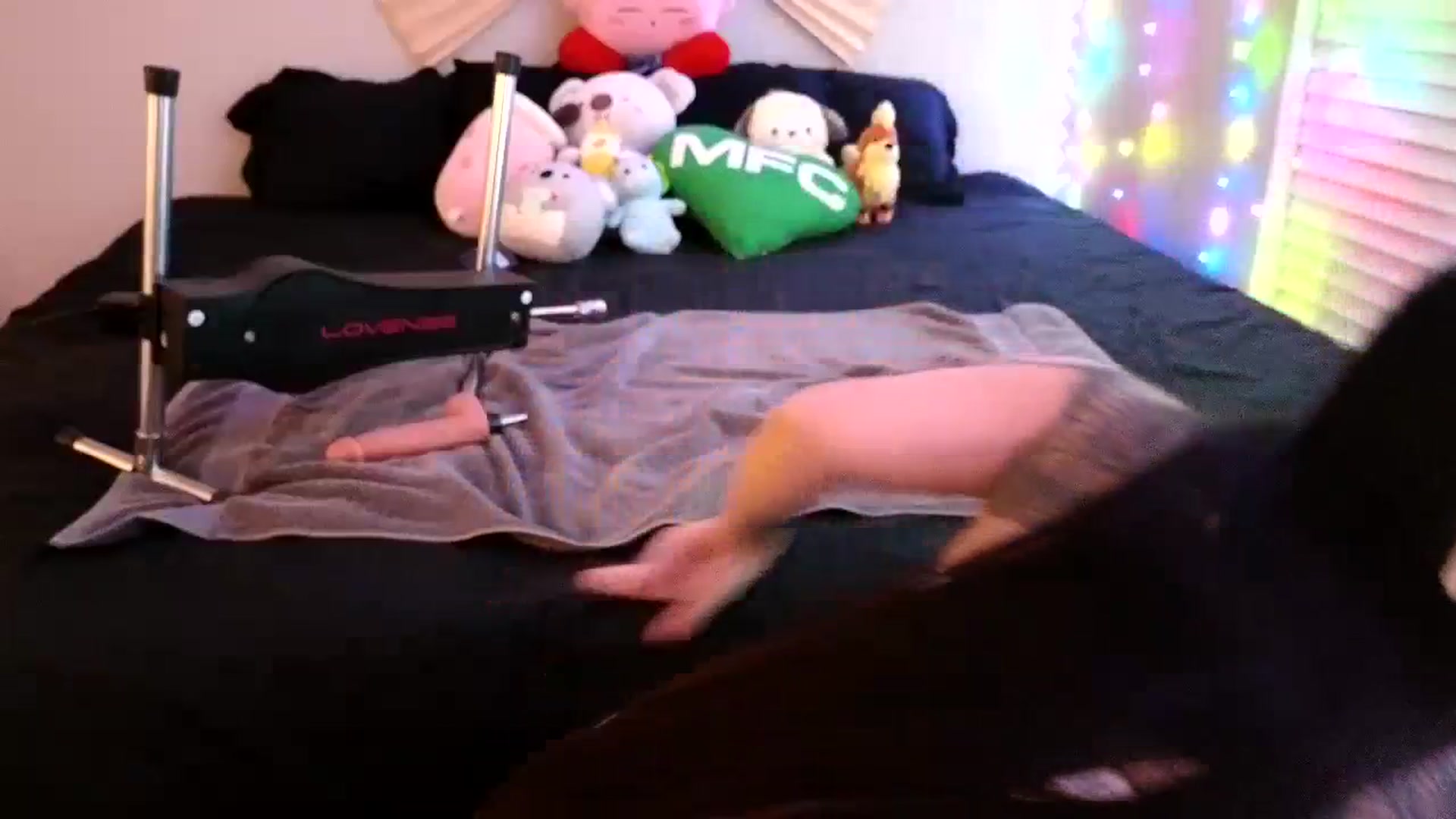 Gallery image thumbnail from dolllface's myfreecams stream on, 03/09/2024, 09:42 image 6 of 20