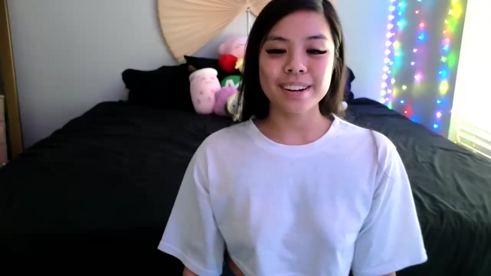 Gallery image thumbnail from dolllface's myfreecams stream on, 03/10/2024, 21:02 image 1 of 20