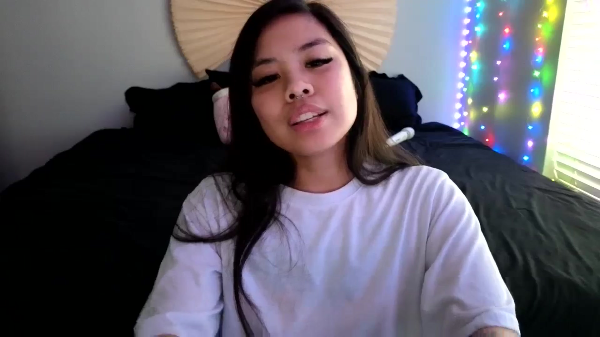 Gallery image thumbnail from dolllface's myfreecams stream on, 03/10/2024, 21:02 image 17 of 20