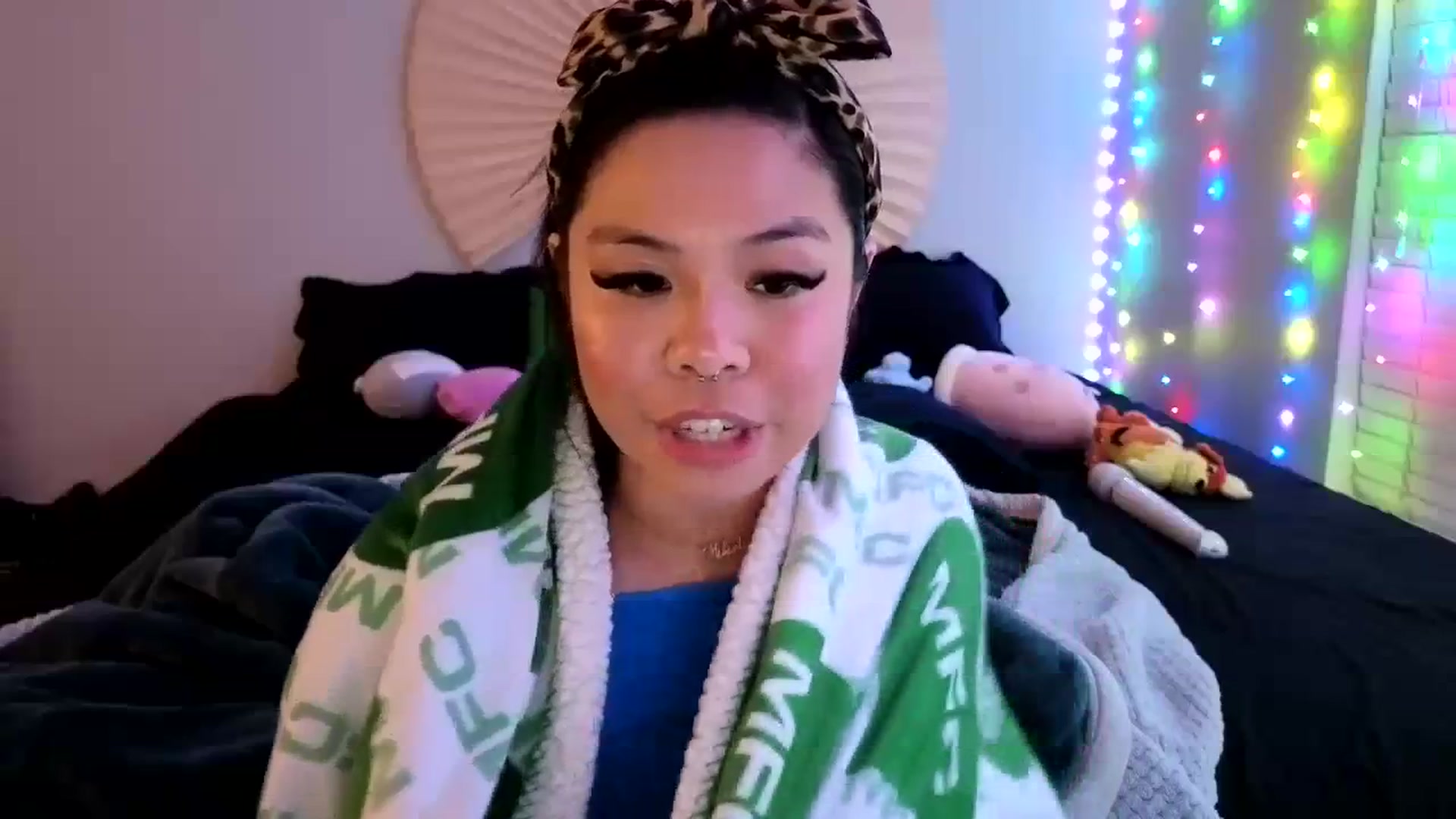 Gallery image thumbnail from dolllface's myfreecams stream on, 03/11/2024, 09:19 image 15 of 20