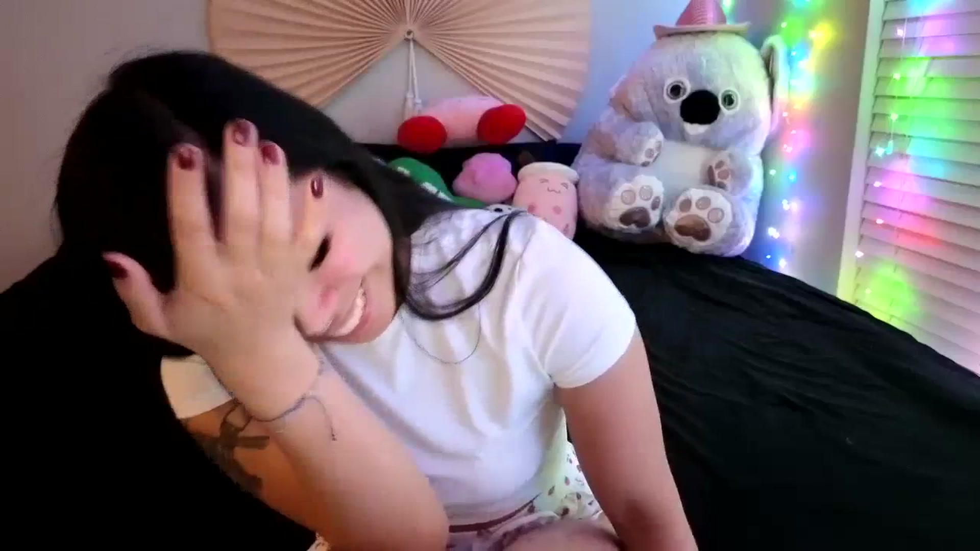 Gallery image thumbnail from dolllface's myfreecams stream on, 03/21/2024, 08:34 image 3 of 20