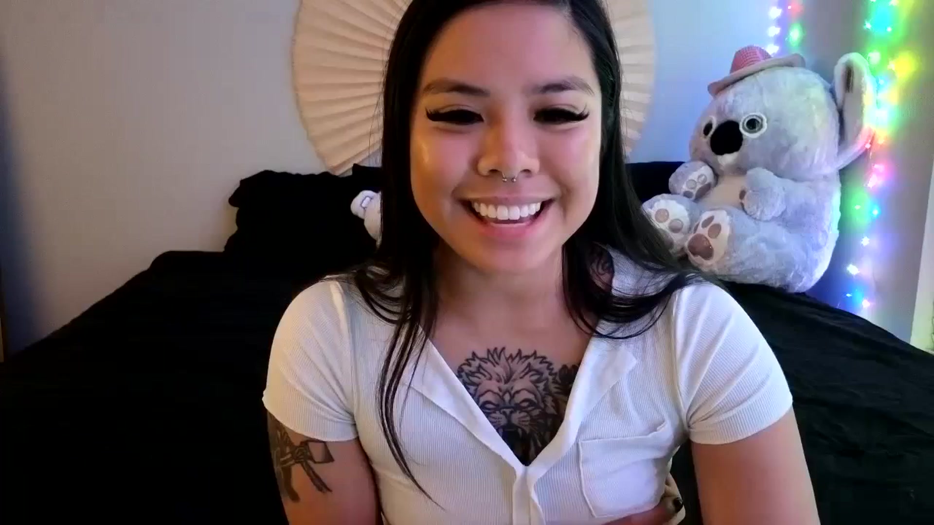 Gallery image thumbnail from dolllface's myfreecams stream on, 03/23/2024, 08:12 image 1 of 20