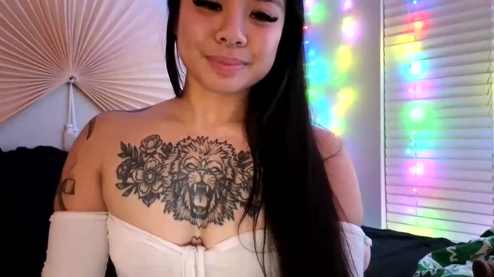 Gallery image thumbnail from dolllface's myfreecams stream on, 03/27/2024, 11:53 image 2 of 20