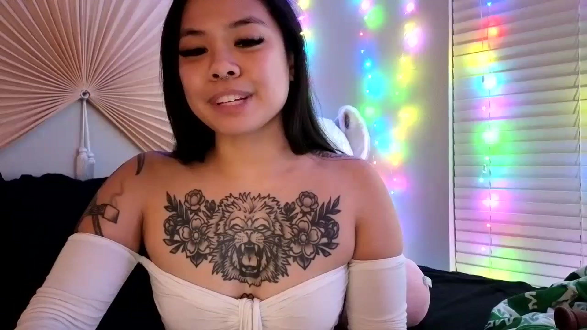 Gallery image thumbnail from dolllface's myfreecams stream on, 03/27/2024, 11:53 image 9 of 20