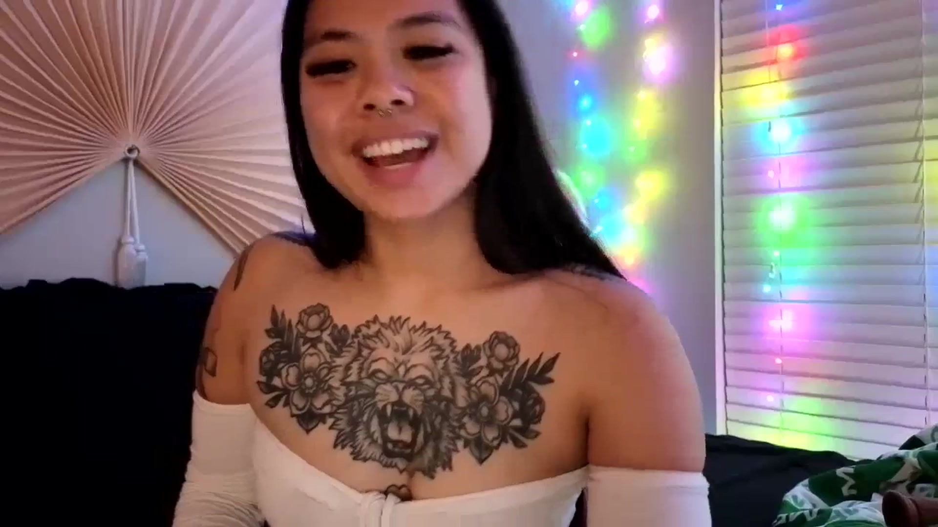 Gallery image thumbnail from dolllface's myfreecams stream on, 03/27/2024, 11:53 image 11 of 20
