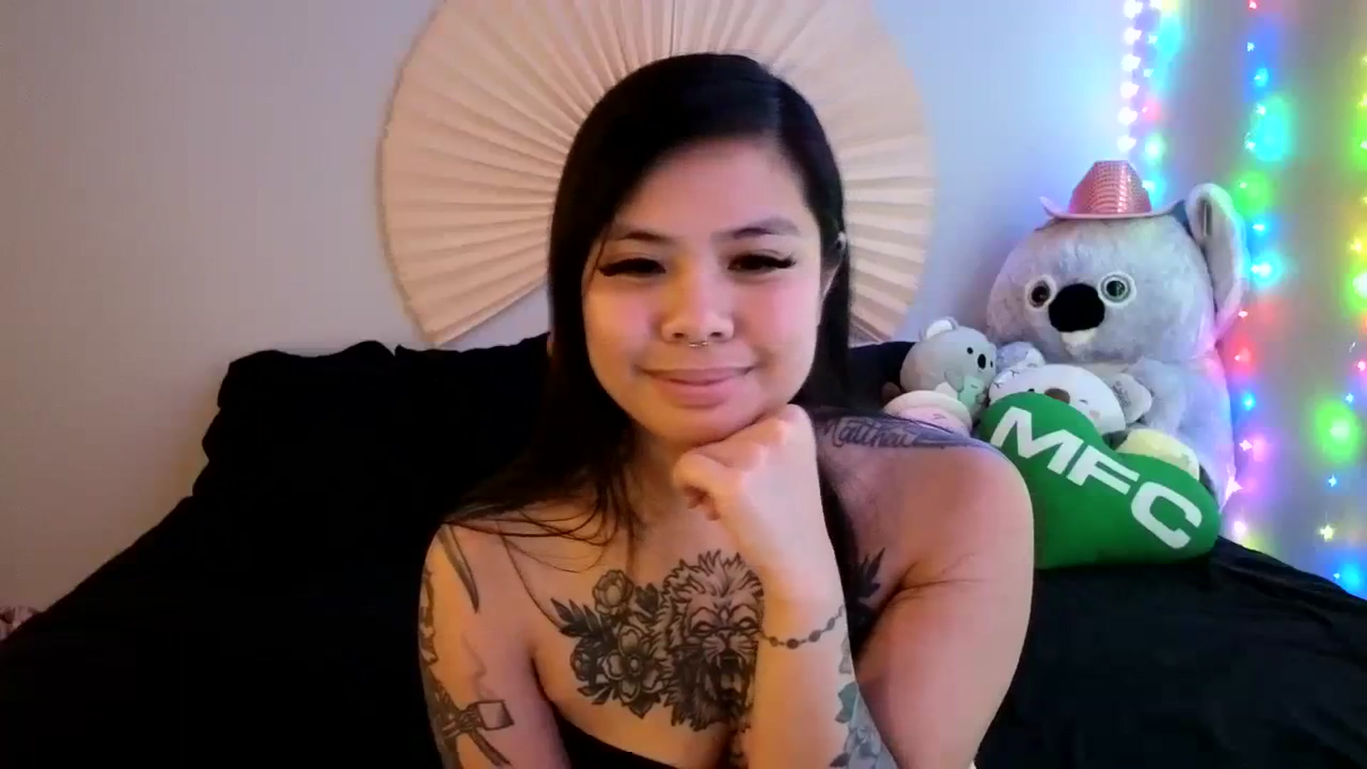 Gallery image thumbnail from dolllface's myfreecams stream on, 04/01/2024, 11:10 image 18 of 20