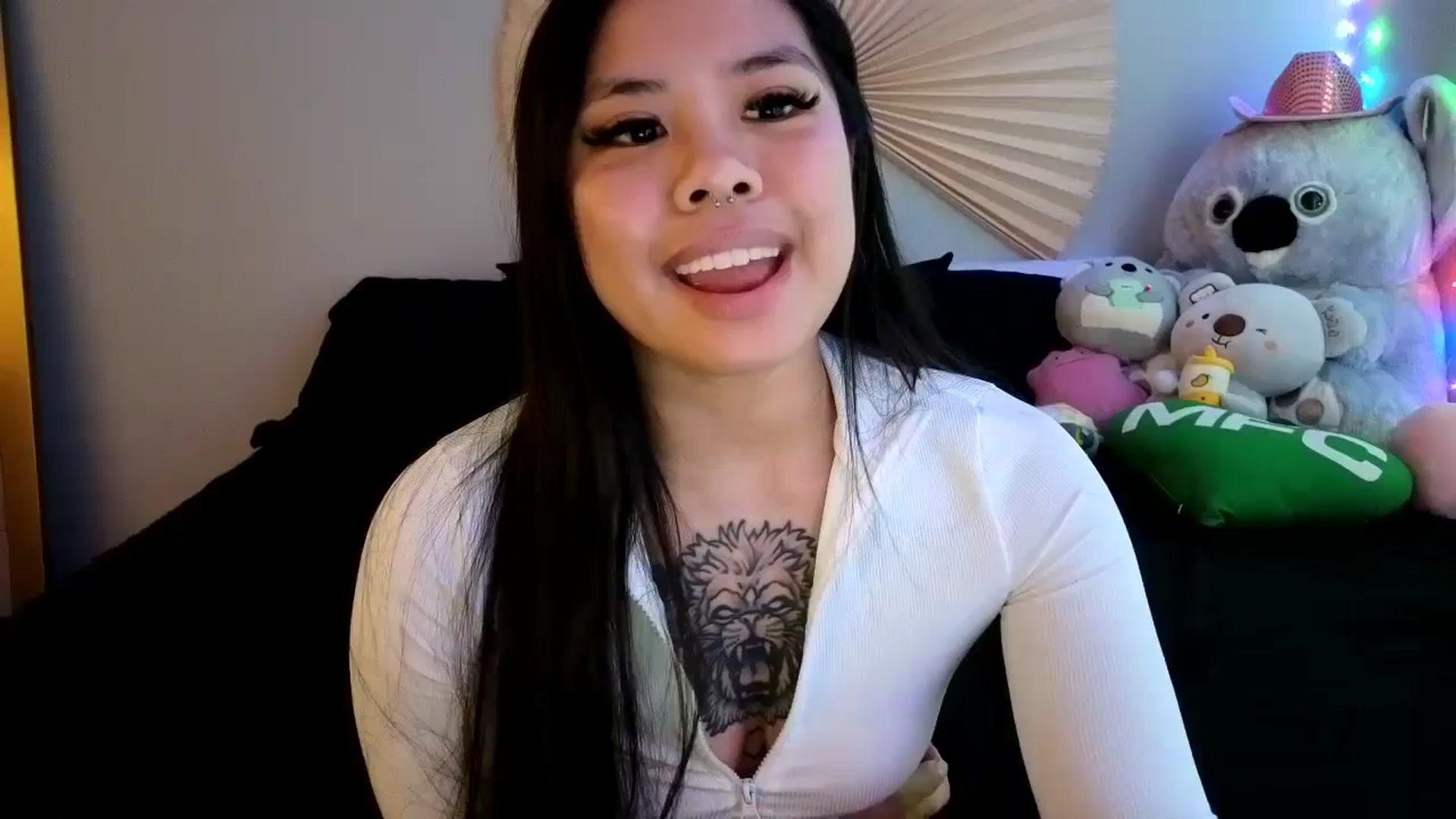 Gallery image thumbnail from dolllface's myfreecams stream on, 04/02/2024, 11:41 image 11 of 20