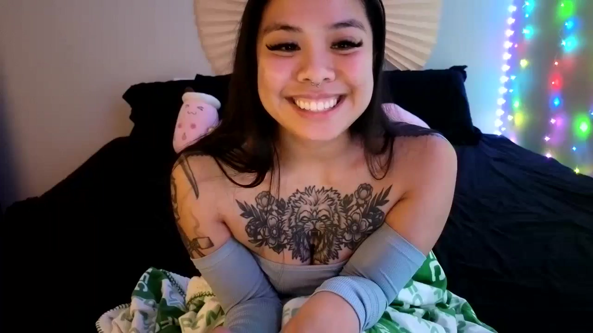Gallery image thumbnail from dolllface's myfreecams stream on, 04/03/2024, 09:03 image 15 of 20