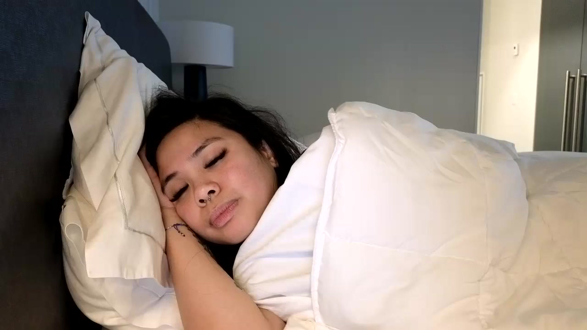 Gallery image thumbnail from dolllface's myfreecams stream on, 04/14/2024, 11:11 image 13 of 20