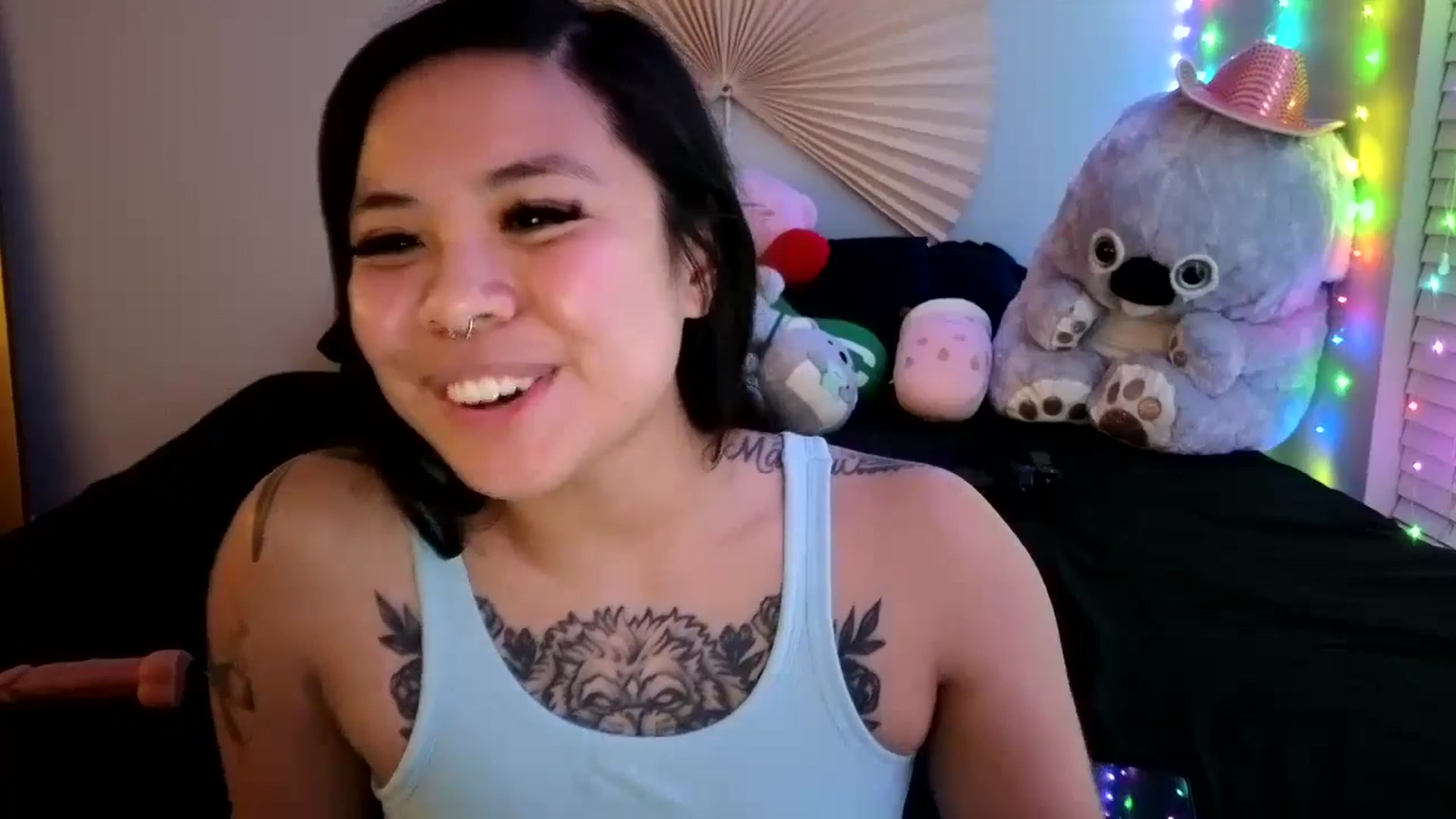 Gallery image thumbnail from dolllface's myfreecams stream on, 04/16/2024, 09:29 image 16 of 20