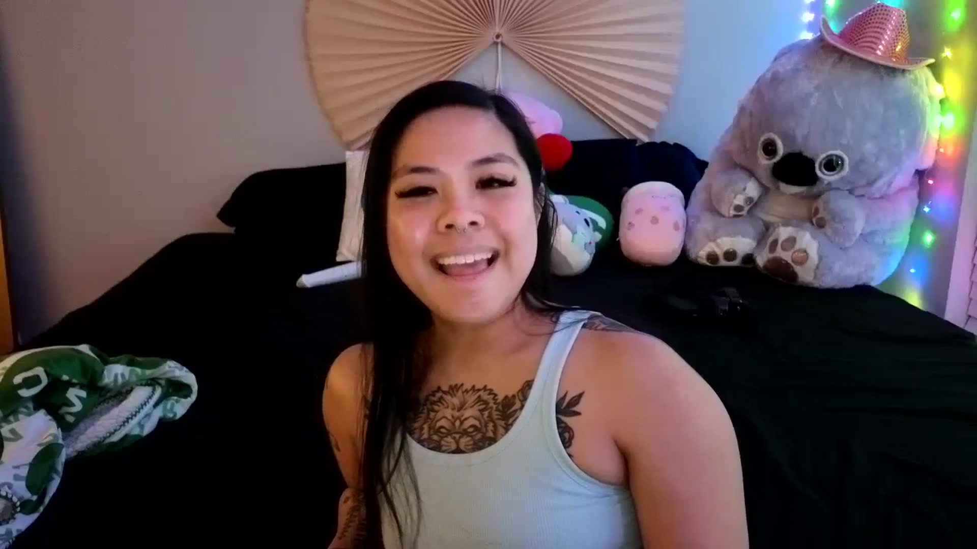 Gallery image thumbnail from dolllface's myfreecams stream on, 04/16/2024, 09:29 image 2 of 20