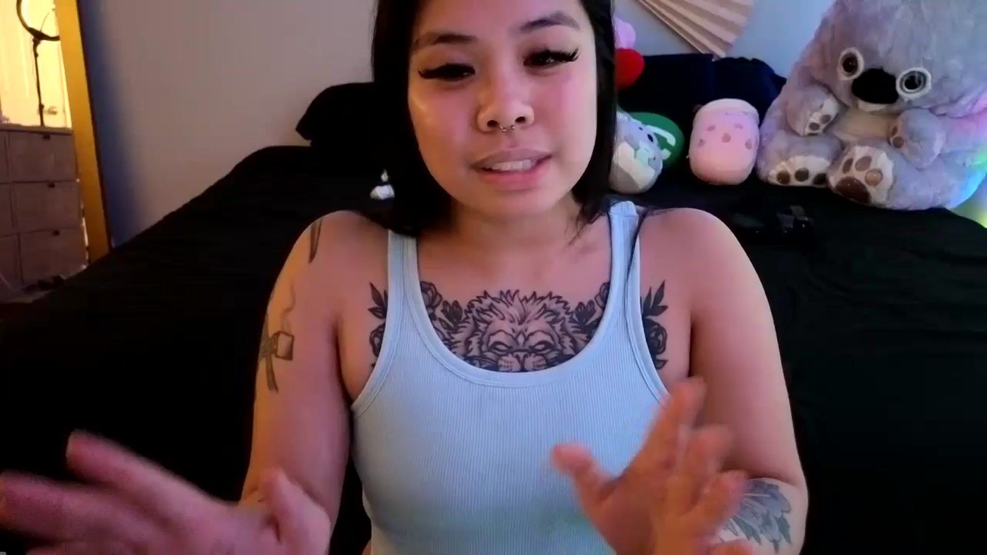 Gallery image thumbnail from dolllface's myfreecams stream on, 04/16/2024, 11:35 image 1 of 20