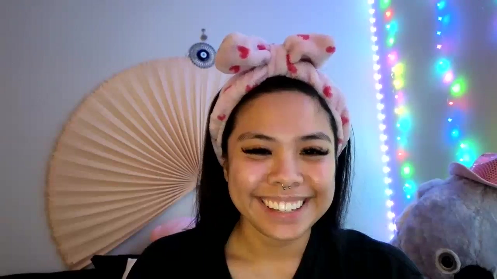 Gallery image thumbnail from dolllface's myfreecams stream on, 04/17/2024, 11:06 image 14 of 20