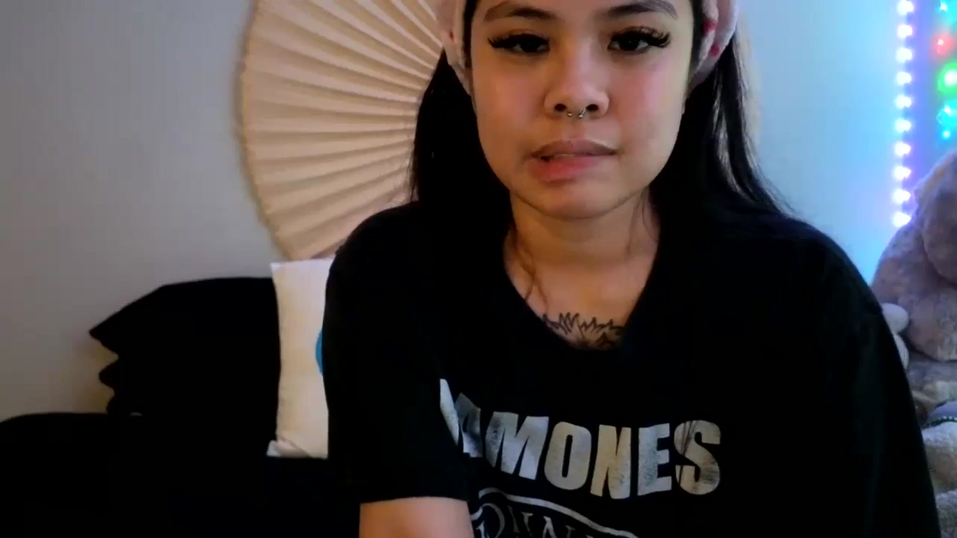 Gallery image thumbnail from dolllface's myfreecams stream on, 04/17/2024, 11:06 image 4 of 20