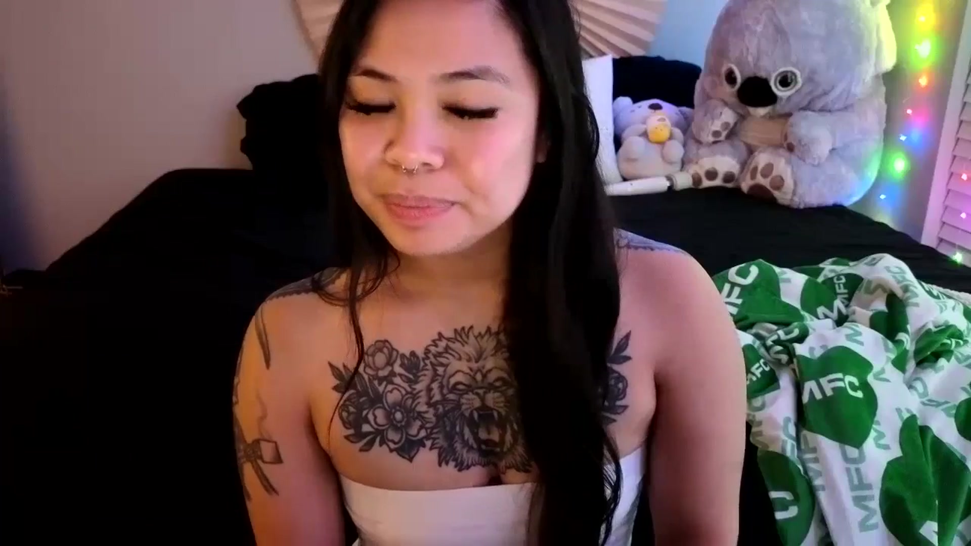 Gallery image thumbnail from dolllface's myfreecams stream on, 04/20/2024, 08:56 image 5 of 20