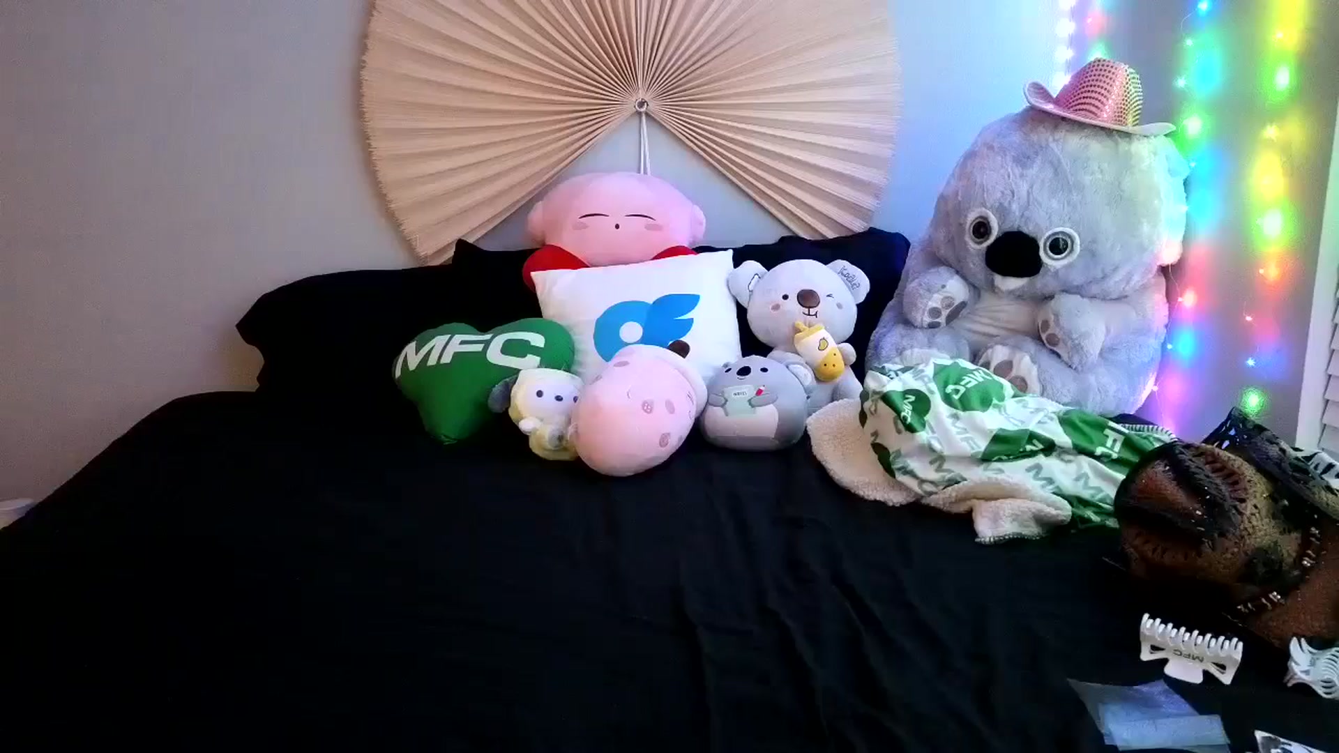 Gallery image thumbnail from dolllface's myfreecams stream on, 04/27/2024, 11:46 image 13 of 20