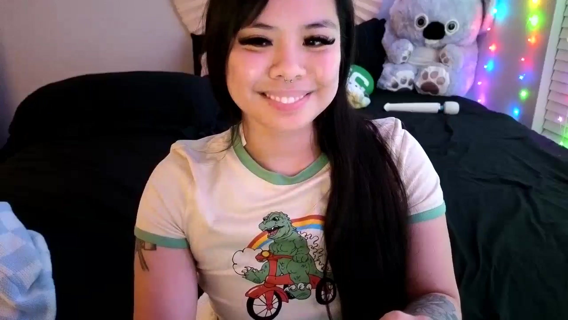 Gallery image thumbnail from dolllface's myfreecams stream on, 05/02/2024, 09:14 image 8 of 20