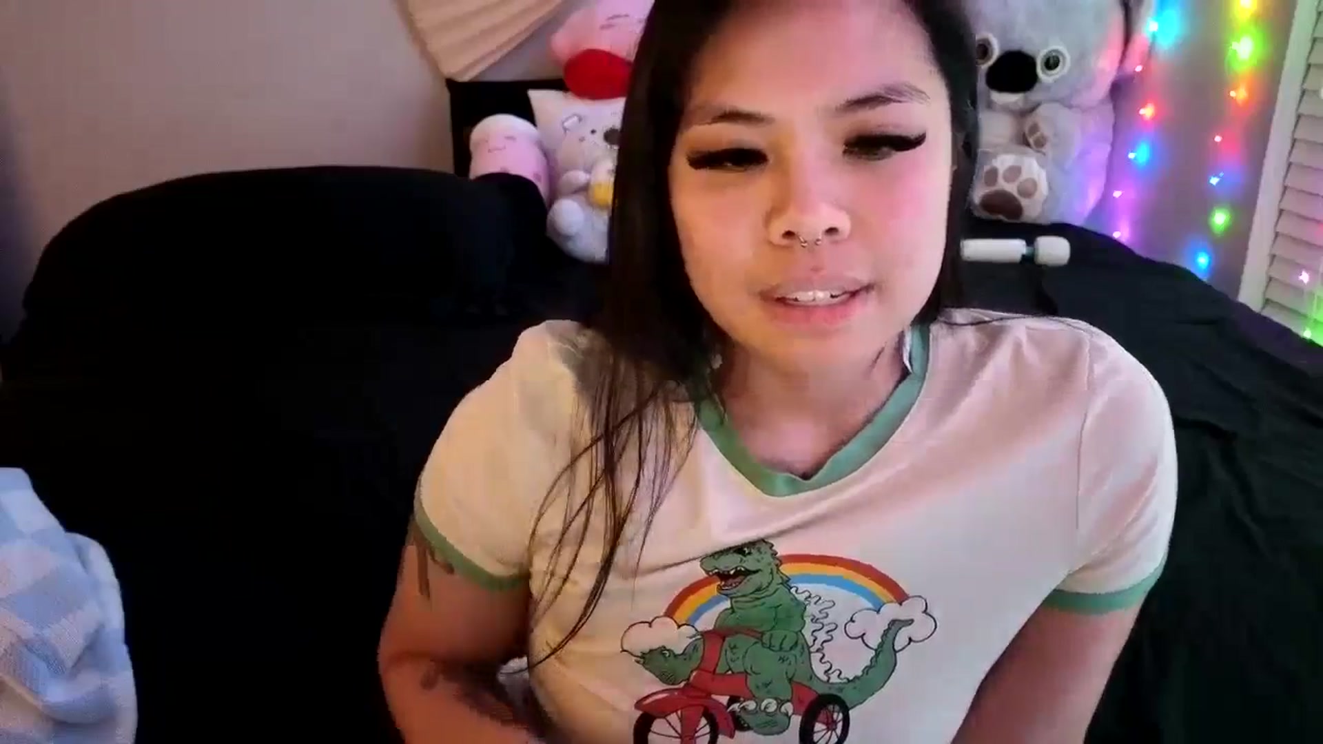 Gallery image thumbnail from dolllface's myfreecams stream on, 05/02/2024, 09:14 image 17 of 20