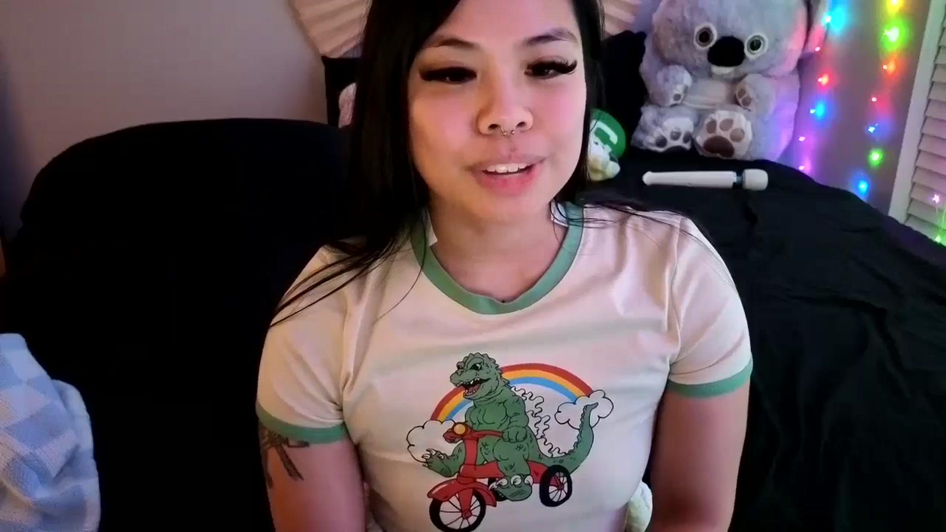 Gallery image thumbnail from dolllface's myfreecams stream on, 05/02/2024, 09:14 image 5 of 20
