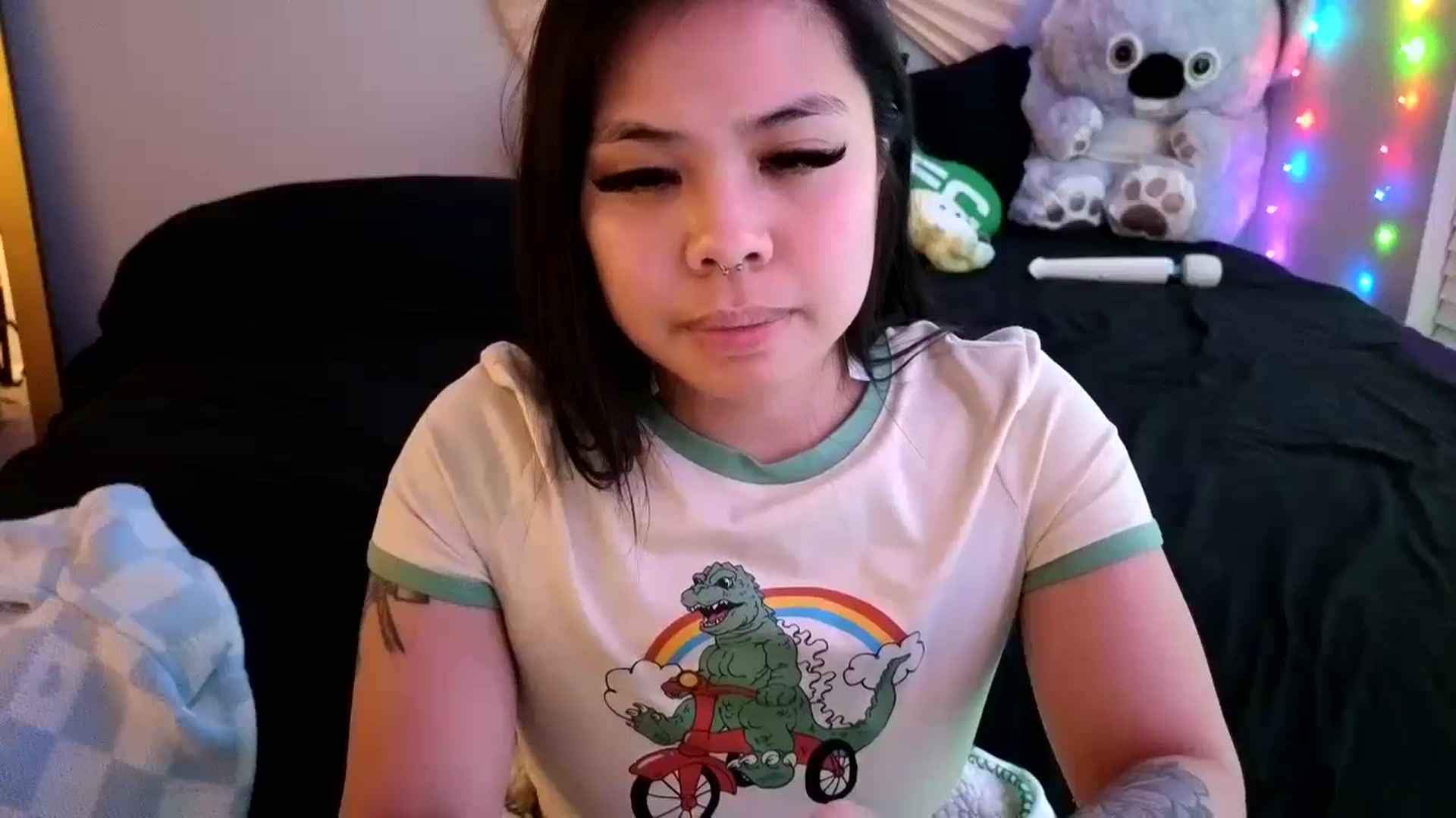 Gallery image thumbnail from dolllface's myfreecams stream on, 05/02/2024, 10:15 image 8 of 20