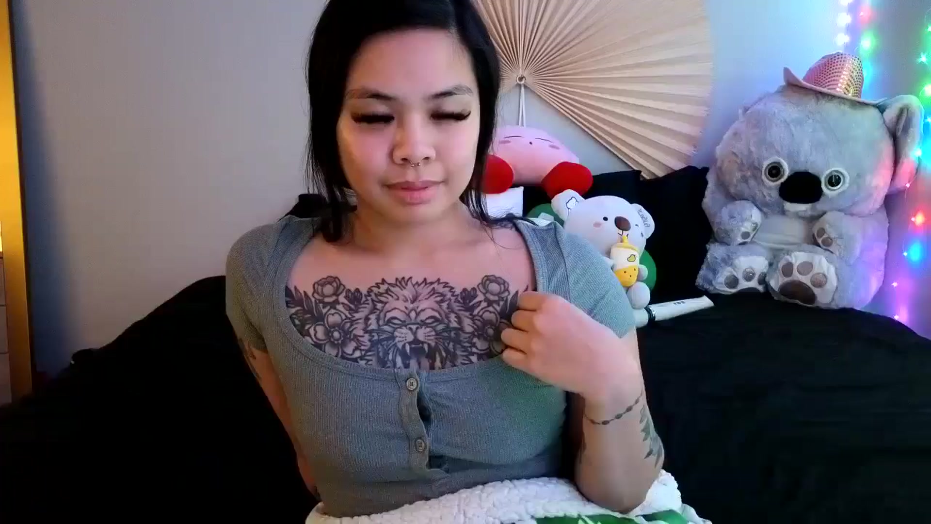 Gallery image thumbnail from dolllface's myfreecams stream on, 05/04/2024, 07:52 image 5 of 20