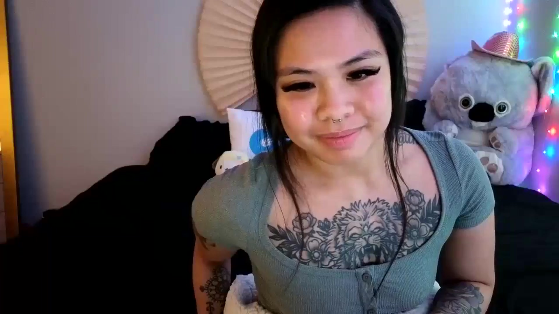 Gallery image thumbnail from dolllface's myfreecams stream on, 05/04/2024, 07:52 image 15 of 20