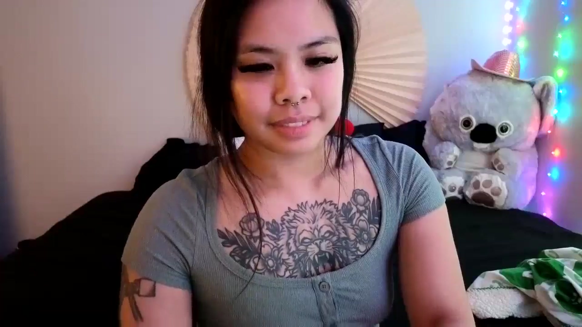 Gallery image thumbnail from dolllface's myfreecams stream on, 05/04/2024, 11:59 image 4 of 20