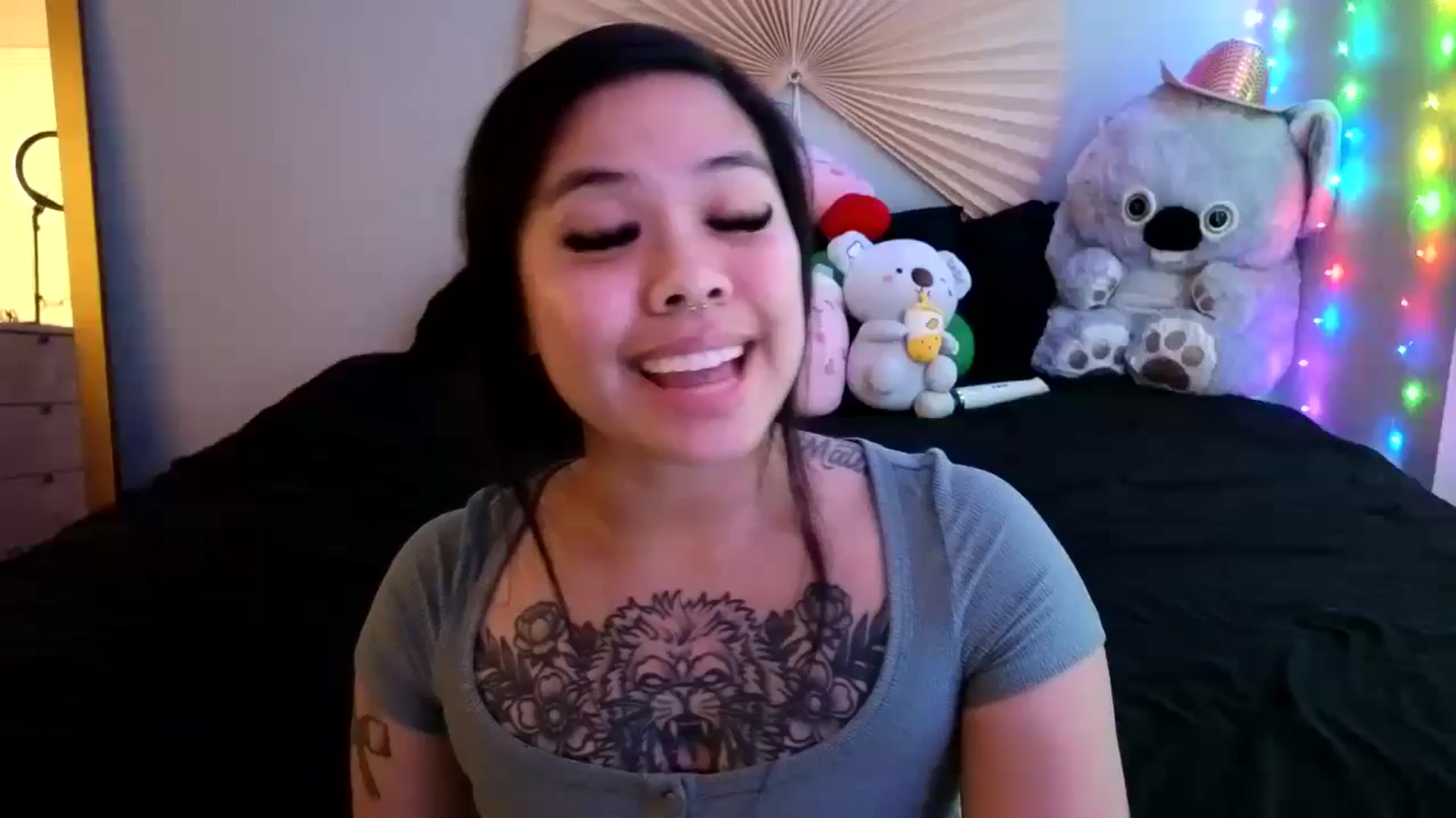 Gallery image thumbnail from dolllface's myfreecams stream on, 05/04/2024, 11:59 image 1 of 20