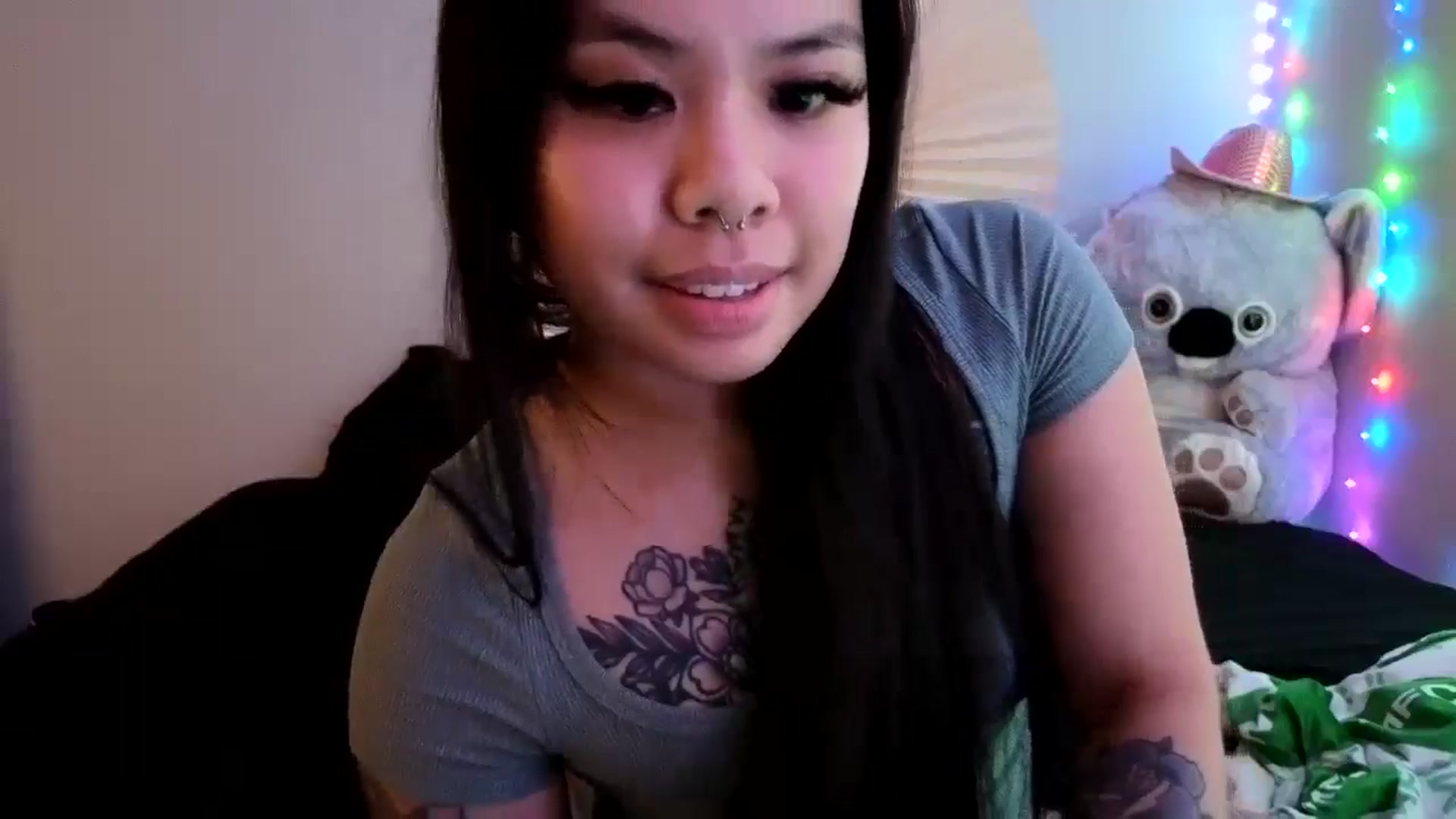 Gallery image thumbnail from dolllface's myfreecams stream on, 05/04/2024, 11:59 image 5 of 20