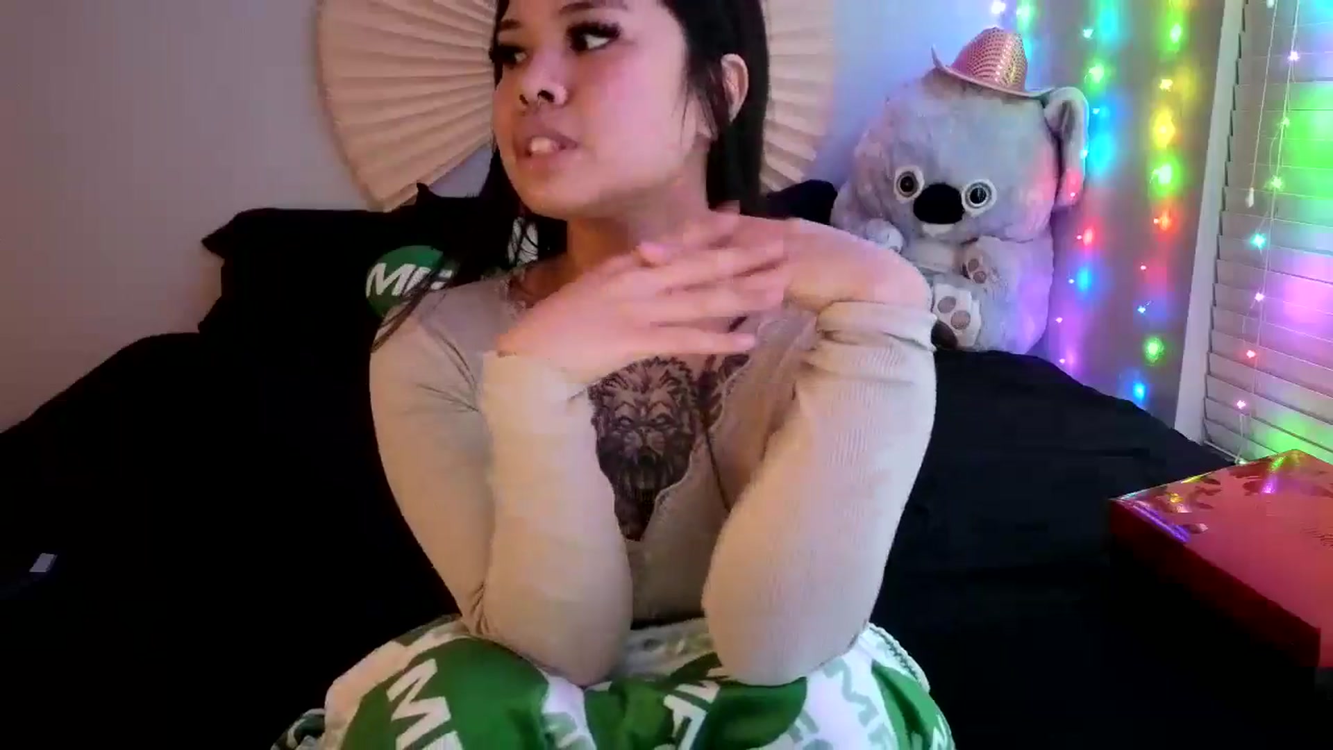 Gallery image thumbnail from dolllface's myfreecams stream on, 05/09/2024, 11:44 image 4 of 20