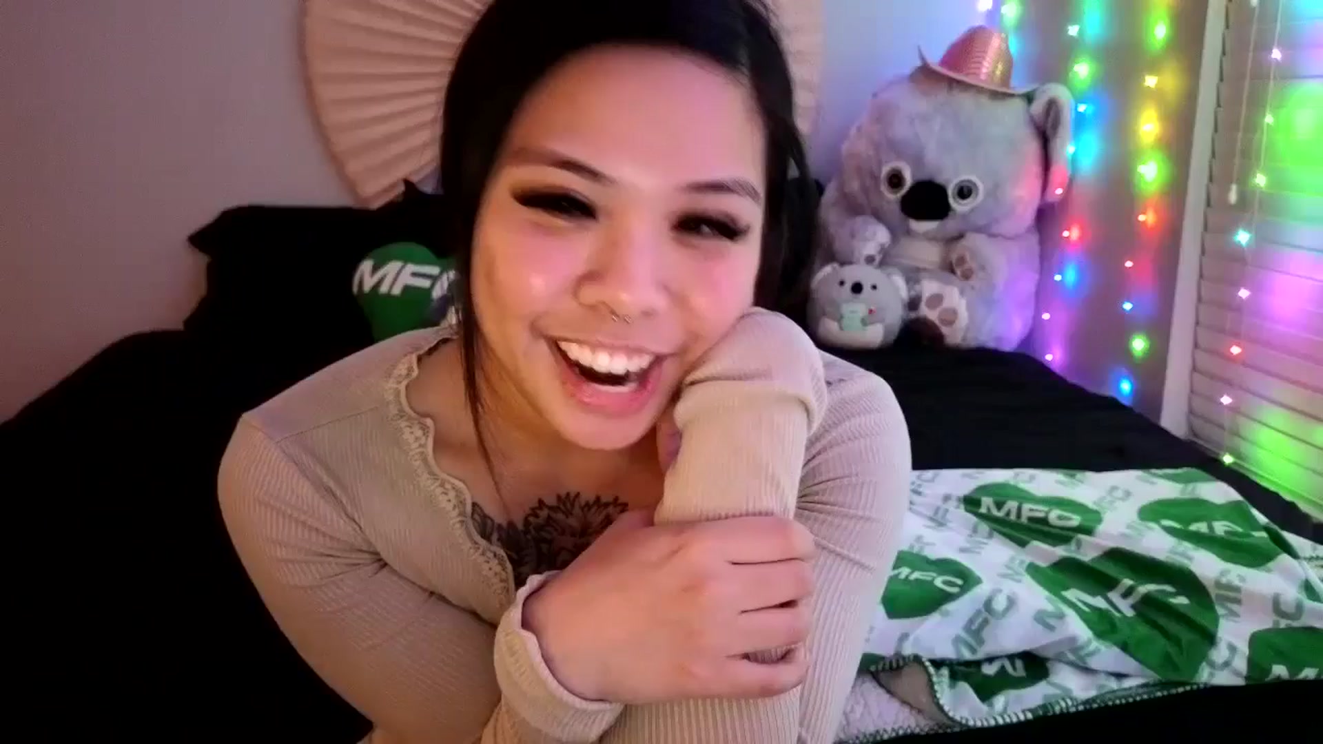 Gallery image thumbnail from dolllface's myfreecams stream on, 05/09/2024, 11:44 image 1 of 20