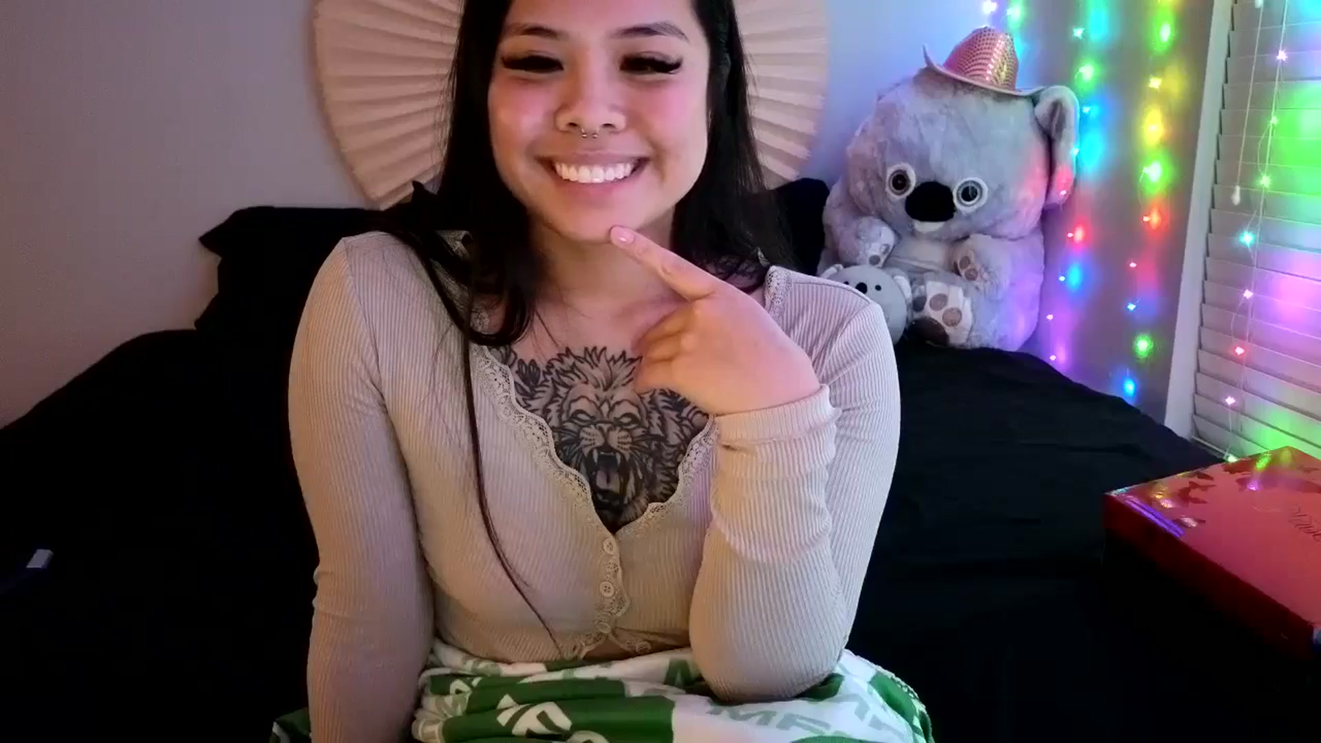 Gallery image thumbnail from dolllface's myfreecams stream on, 05/09/2024, 11:44 image 5 of 20