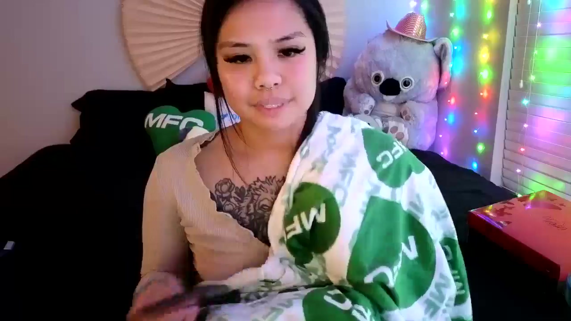 Gallery image thumbnail from dolllface's myfreecams stream on, 05/09/2024, 11:44 image 9 of 20